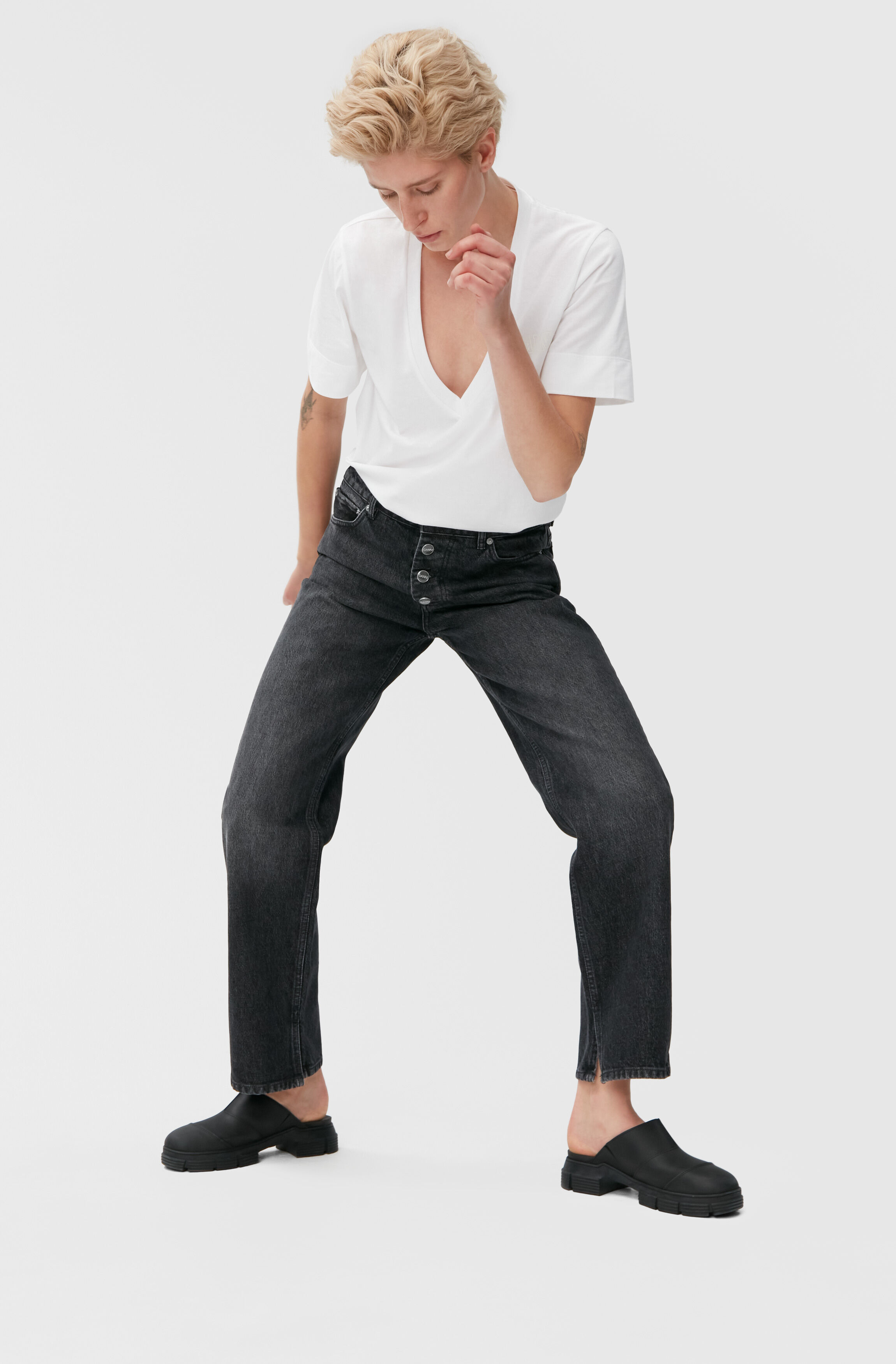 Jeans Size & Fit Guide - GANNI Denim | GANNI