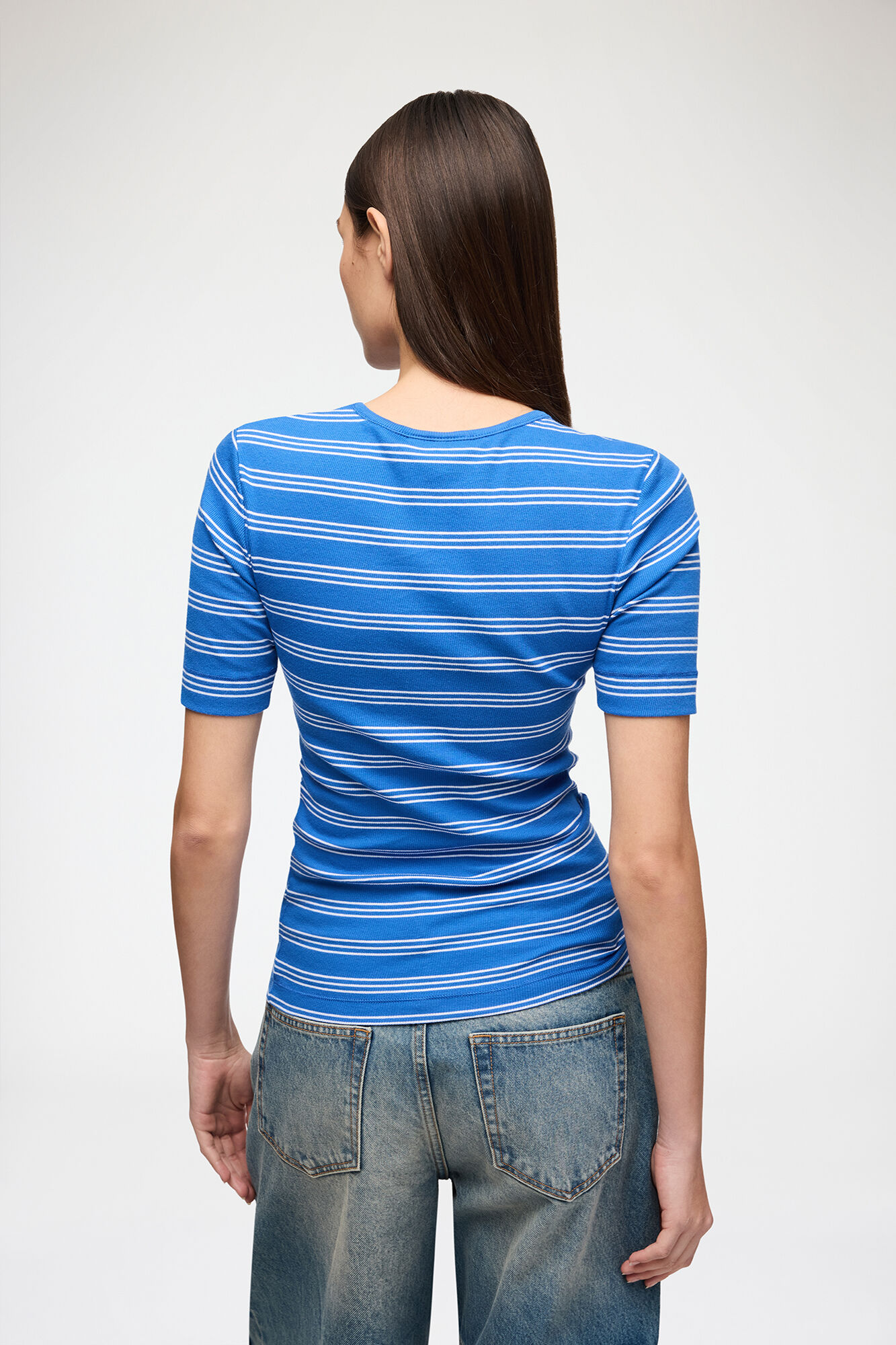 T-shirt i bl&aring; bomuld, Organic Cotton, in colour Nouvean Navy - 3 - GANNI