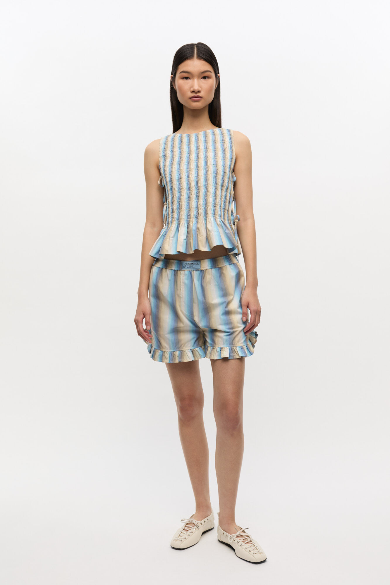 Ombre Stripe Ruffle Shorts, Cotton, in colour Multicolour - 1 - GANNI