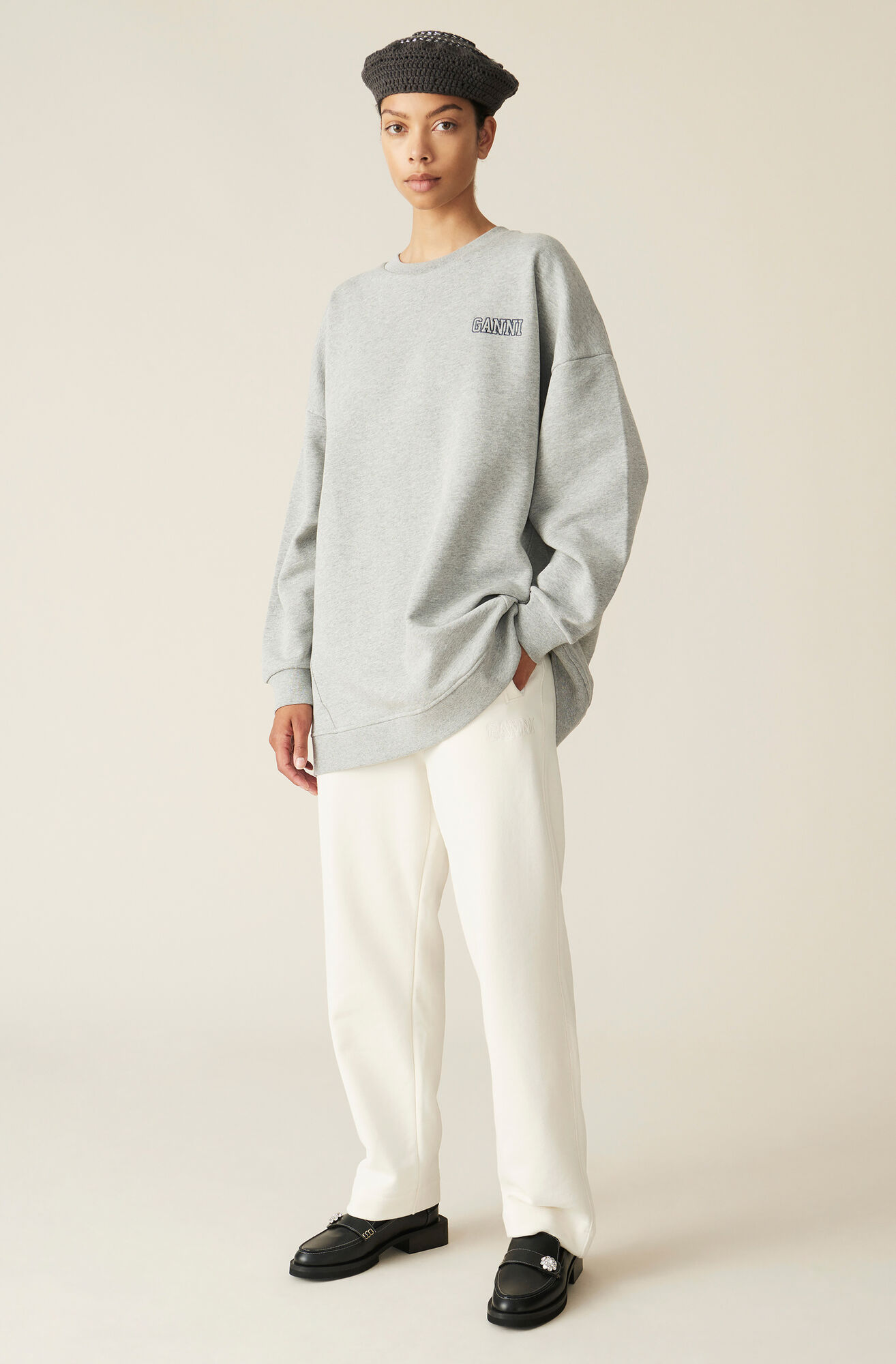 Software Isoli Oversized Sweatshirt, Cotton, in colour Paloma Melange - 2 - GANNI