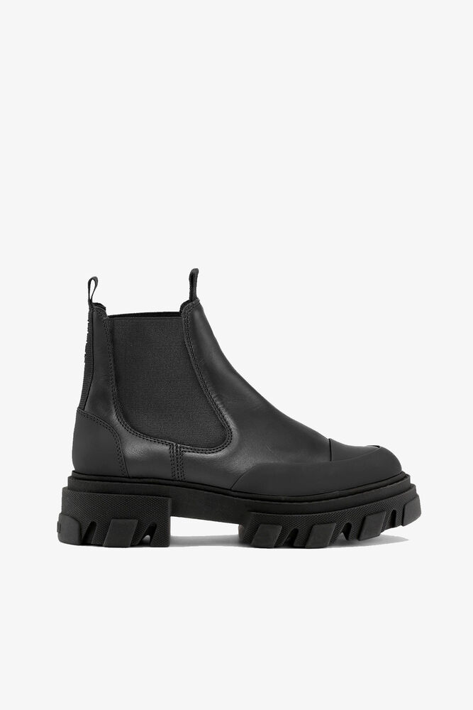 Black Cleated Low Chelsea Boots, Black
