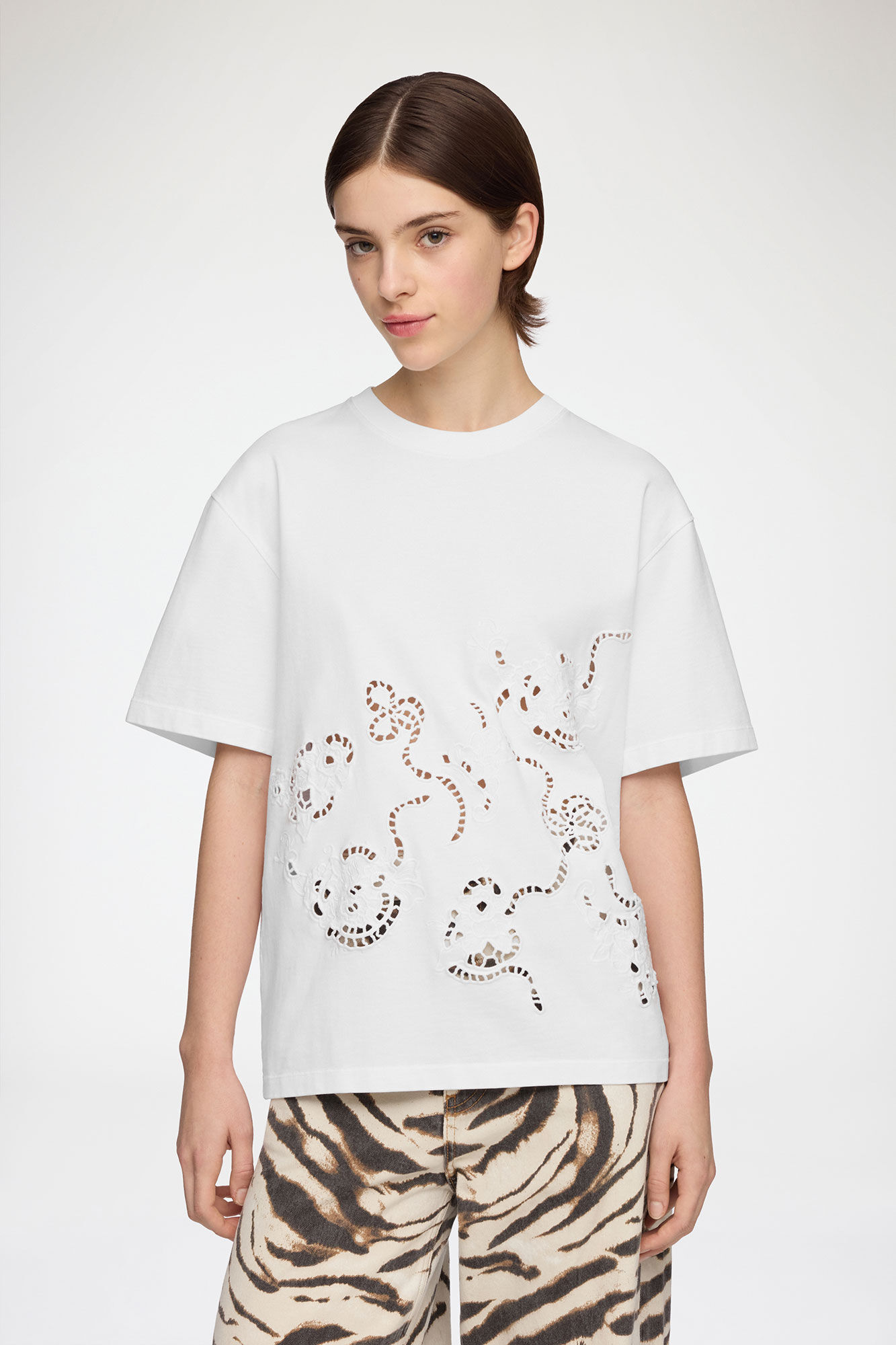 T-shirt in White Broderie Anglaise, Organic Cotton, in colour Bright White - 1 - GANNI