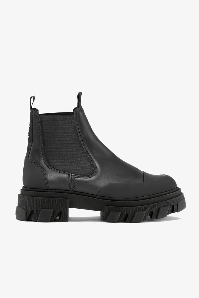 Black Cleated Low Chelsea Boots, Black