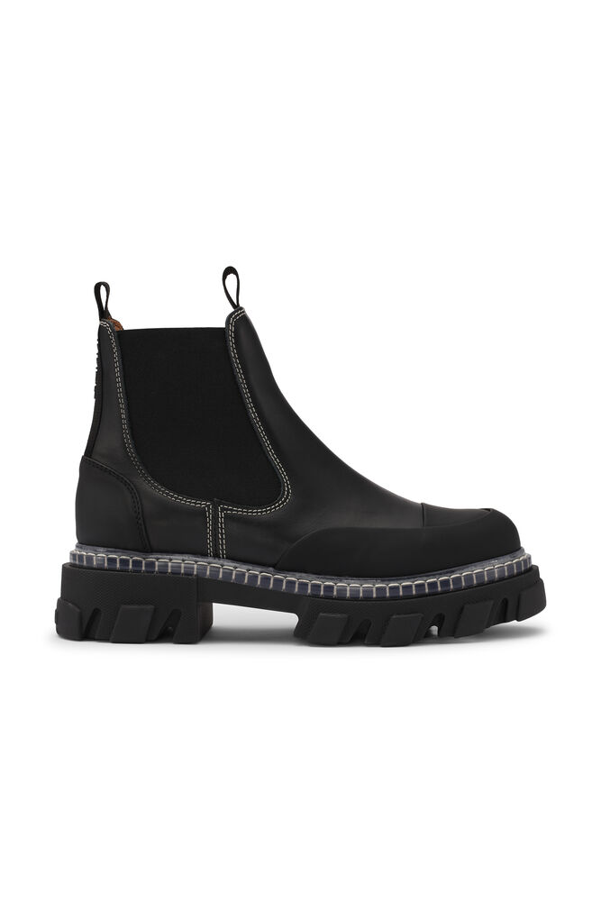 Cleated Low Chelsea Boot Transparent Welt, Black