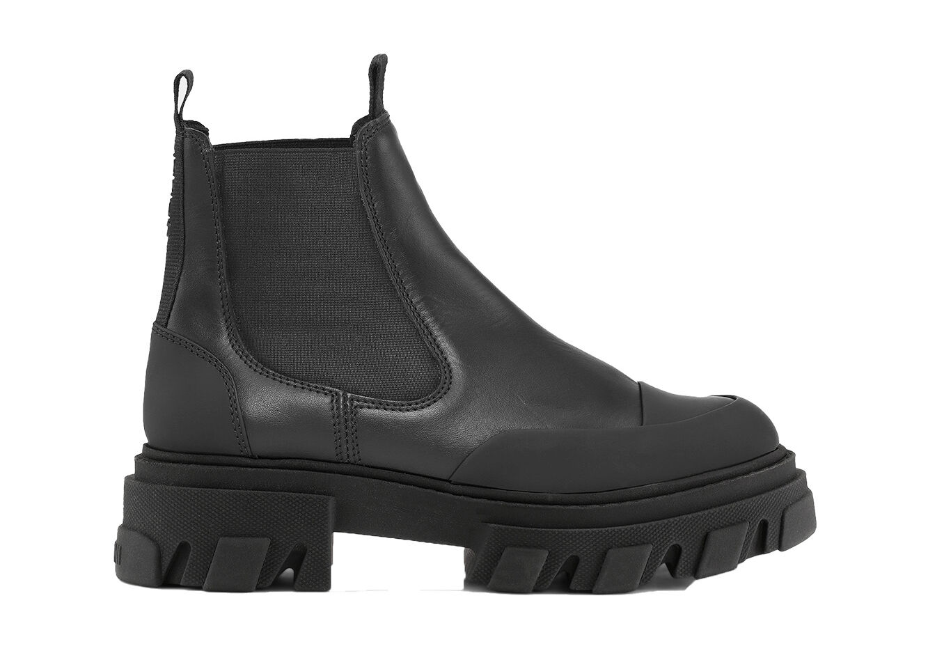 Low Chelsea Boots, Calf Leather, in colour Black - 1 - GANNI