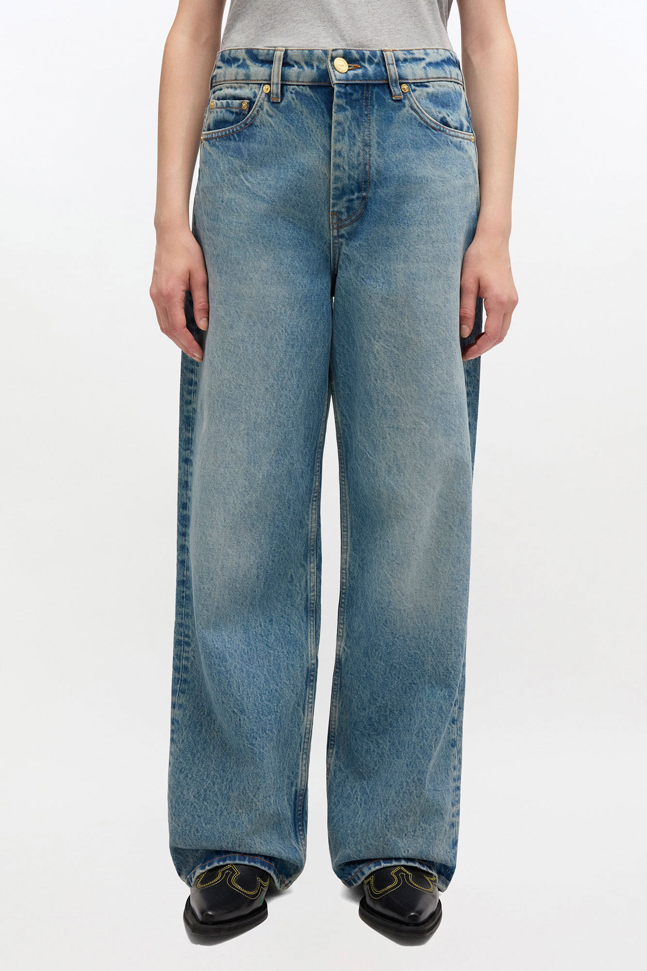 Tint Rigid Izey Jeans, Organic Cotton, in colour Mid Blue Vintage - 1 - GANNI