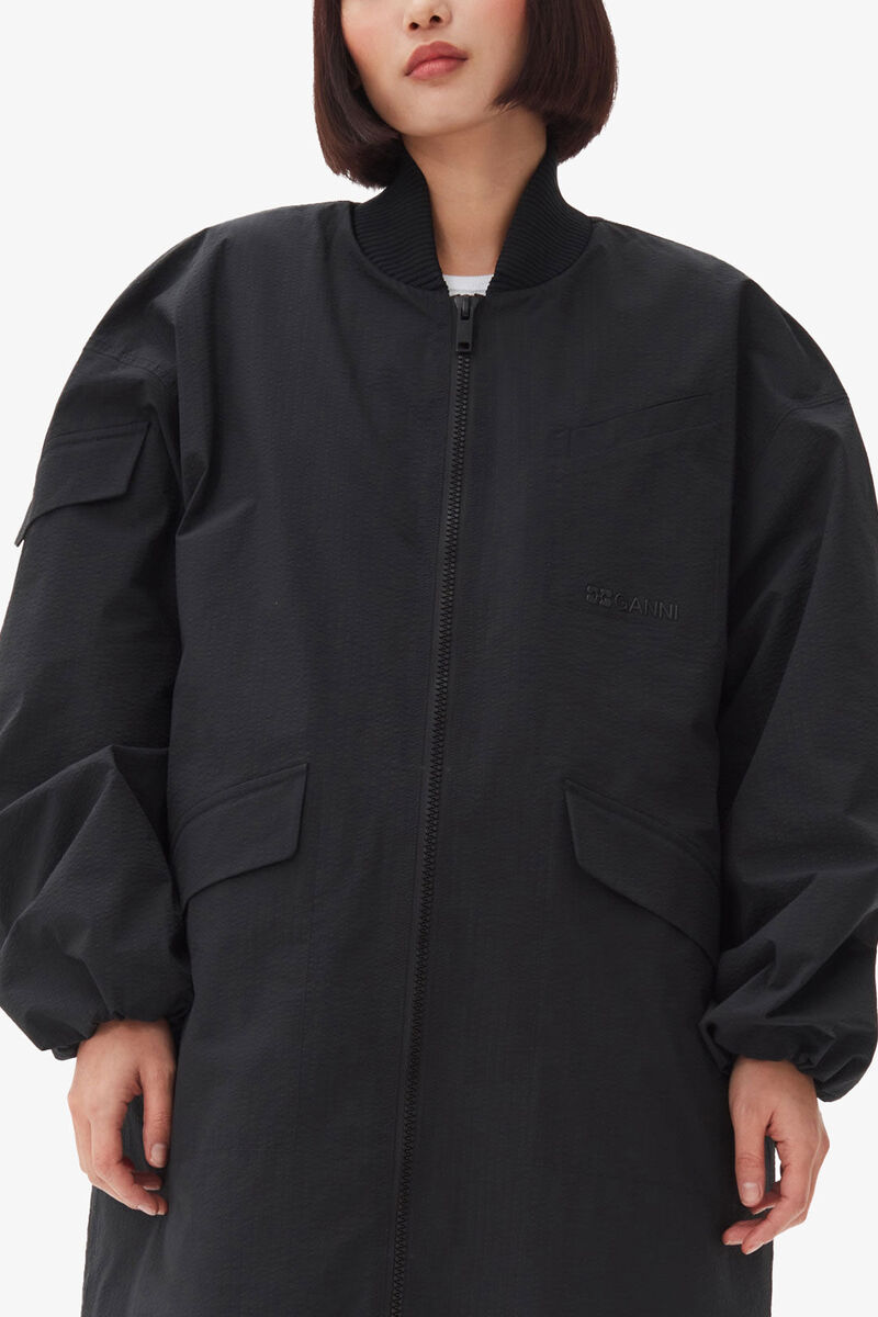 Manteau Shell Oversized en seersucker technique noir, Recycled Polyester, in colour Black - 2 - GANNI