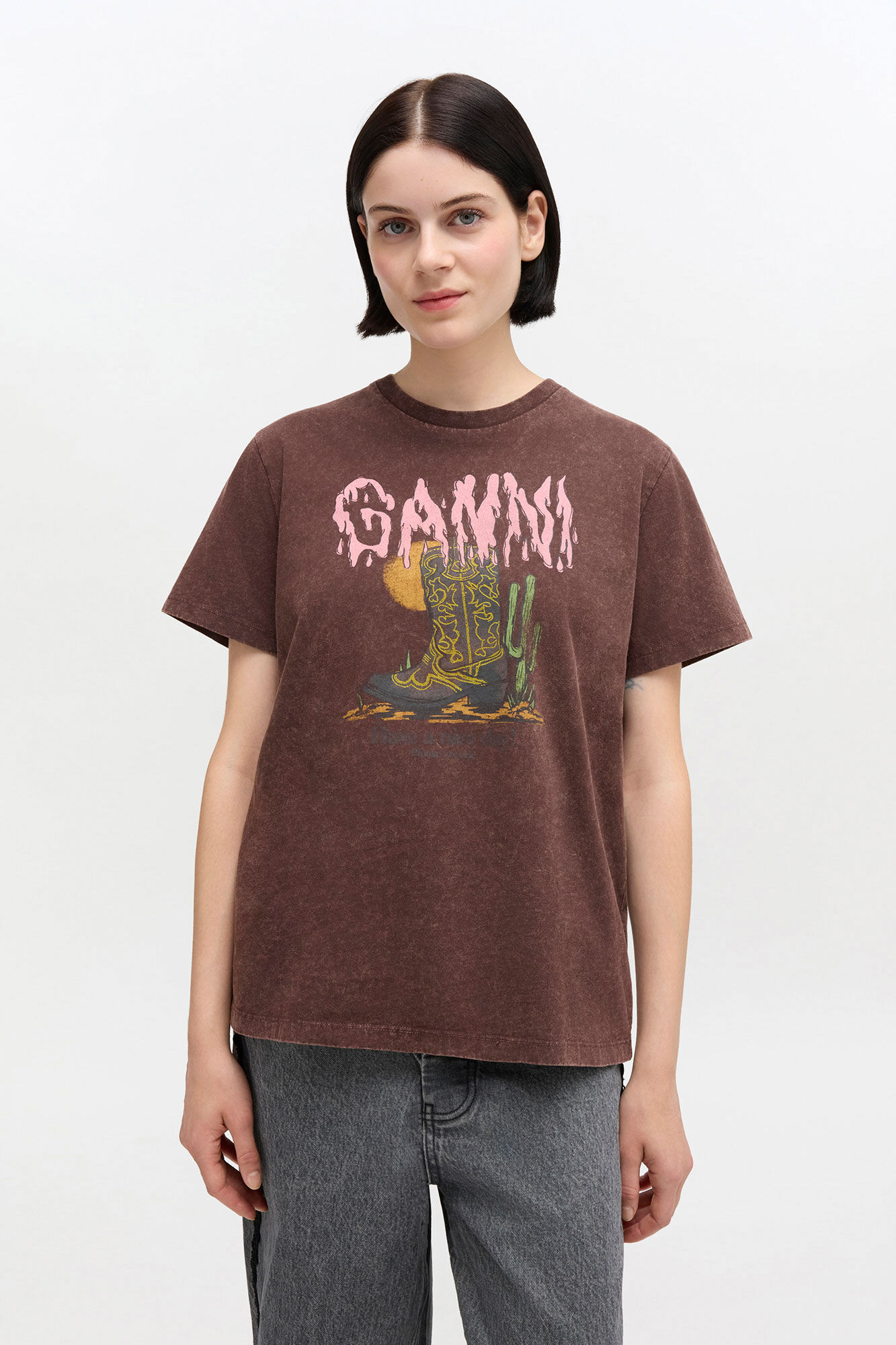 Vintagetvättad t-shirt, in colour Chocolate Plum - 1 - GANNI