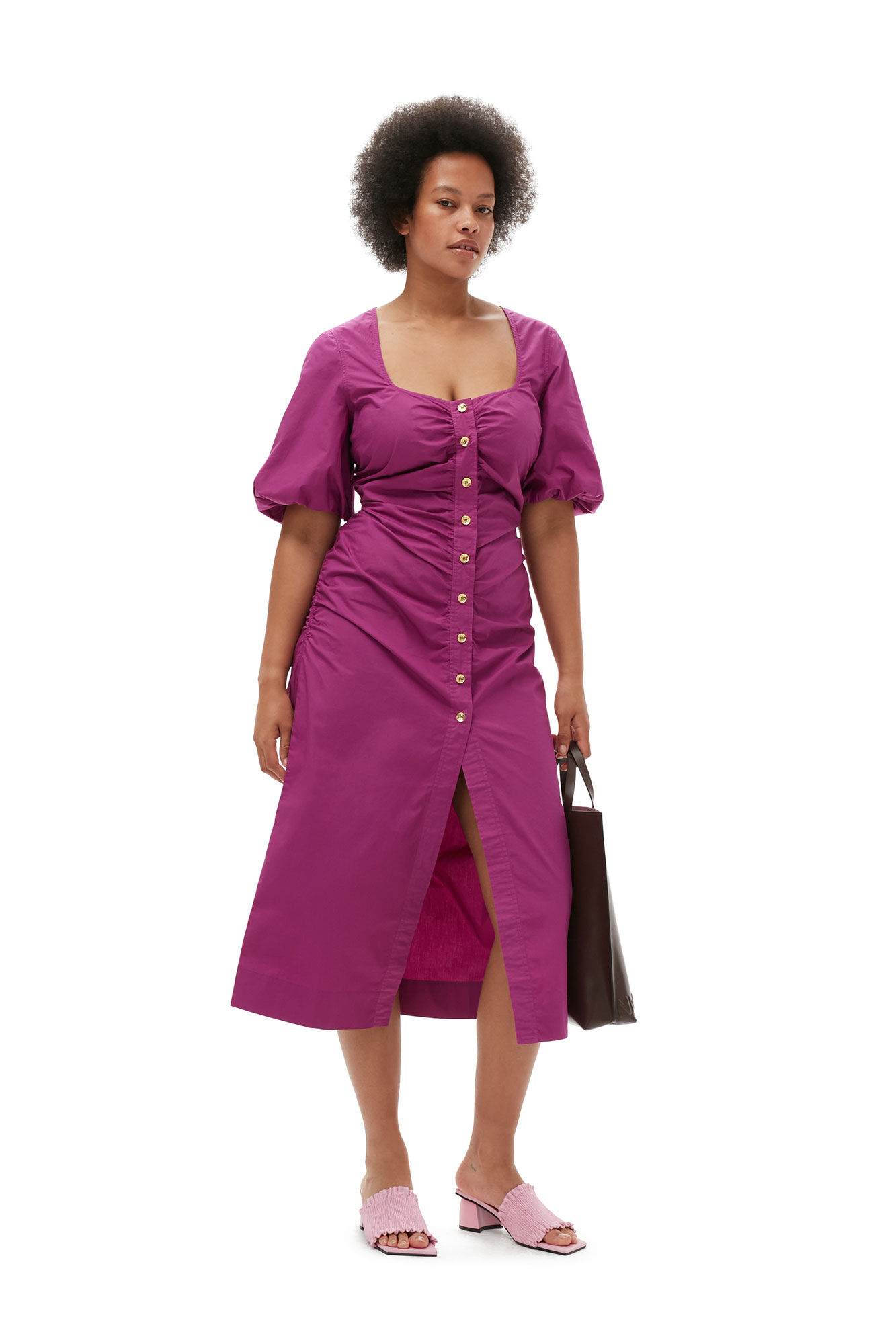 Cotton Poplin Gathered Open-neck Maxikjole, Cotton, in colour Purple Wine - 5 - GANNI