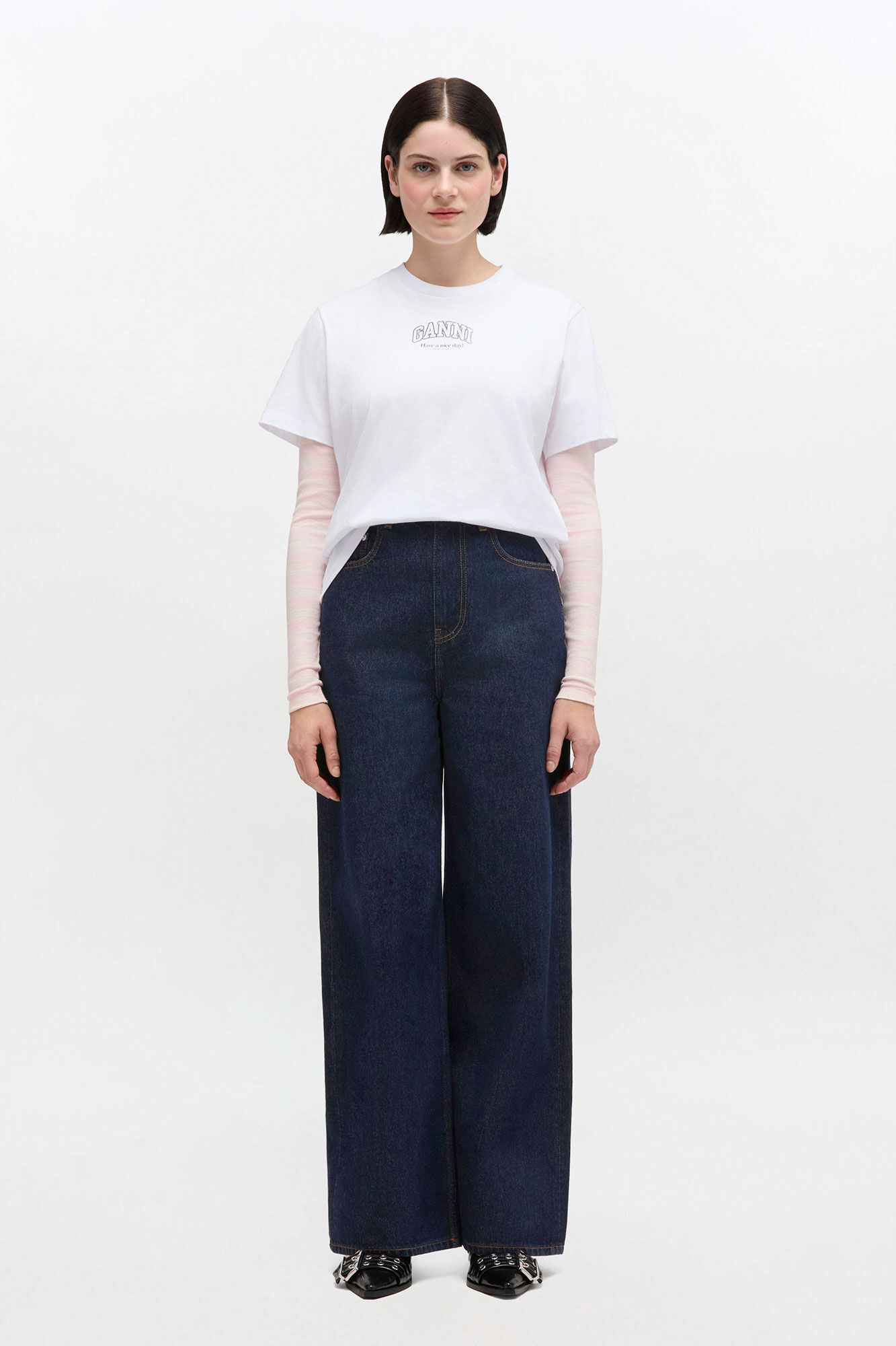 Dark Rinse Izey Jeans, Organic Cotton, in colour Rinse - 2 - GANNI