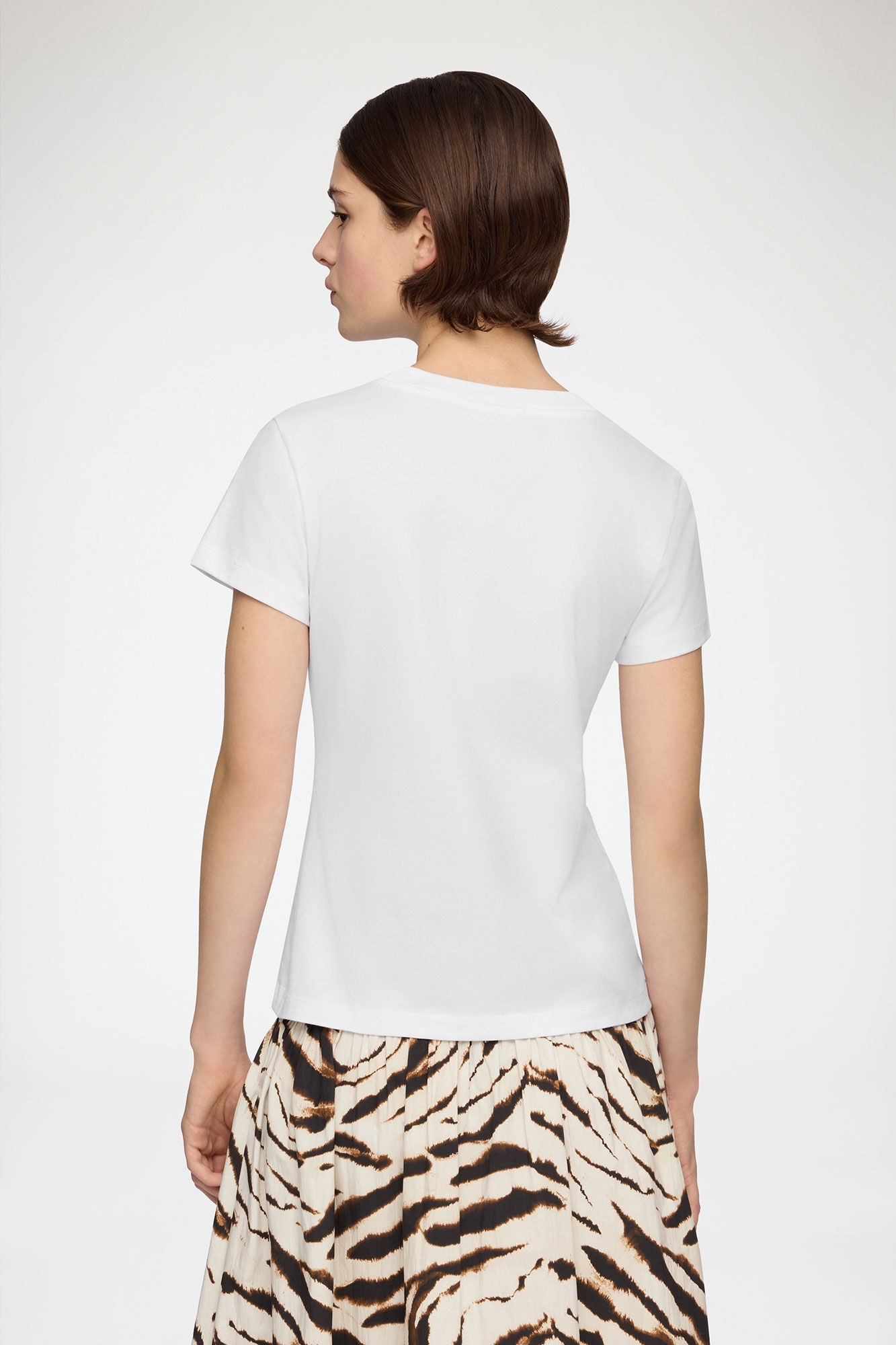 Baby Fit T-shirt with Tiger, Organic Cotton, in colour Bright White - 3 - GANNI