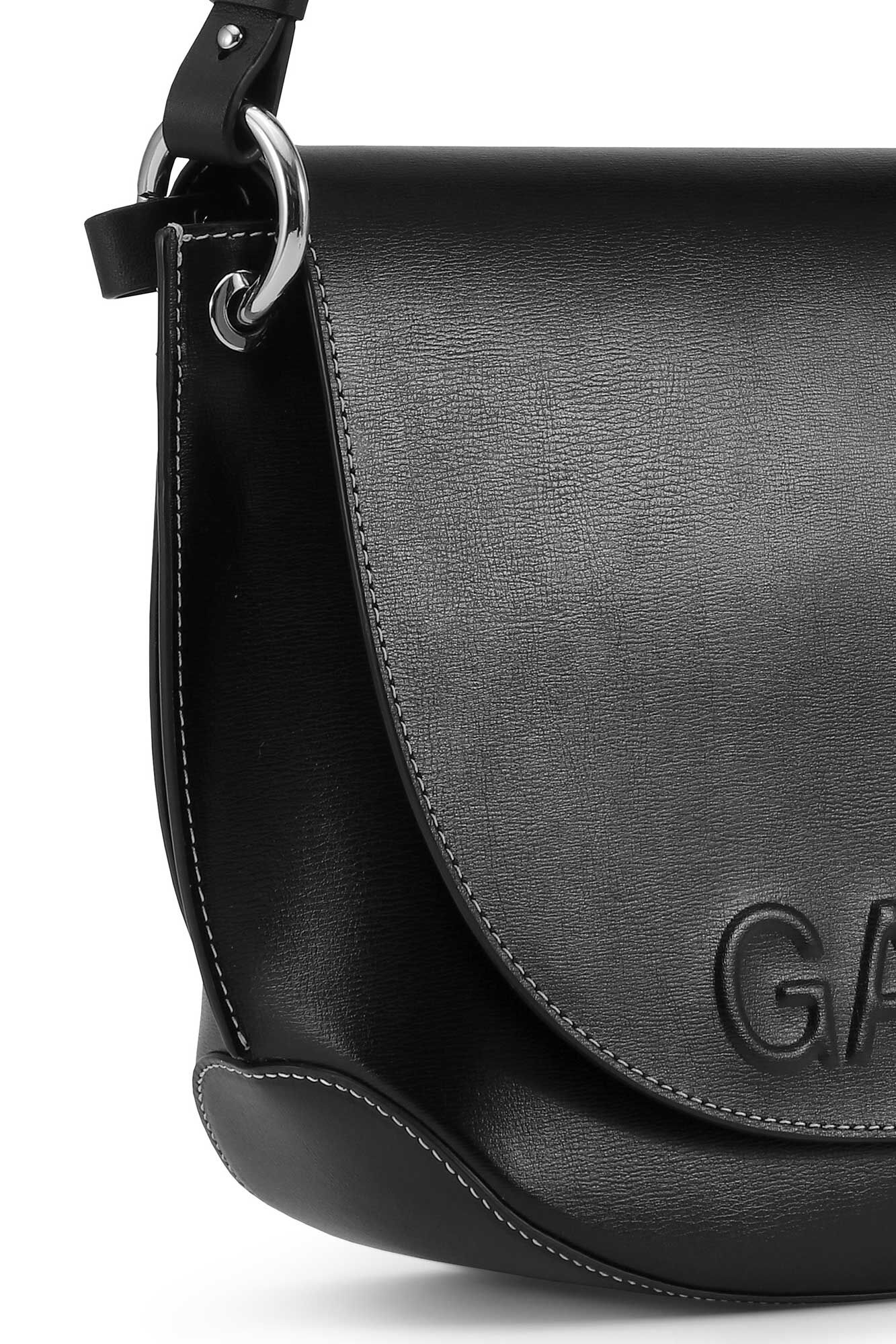 Große Saddle Bag aus recyceltem Leder, Leather, in colour Black - 2 - GANNI
