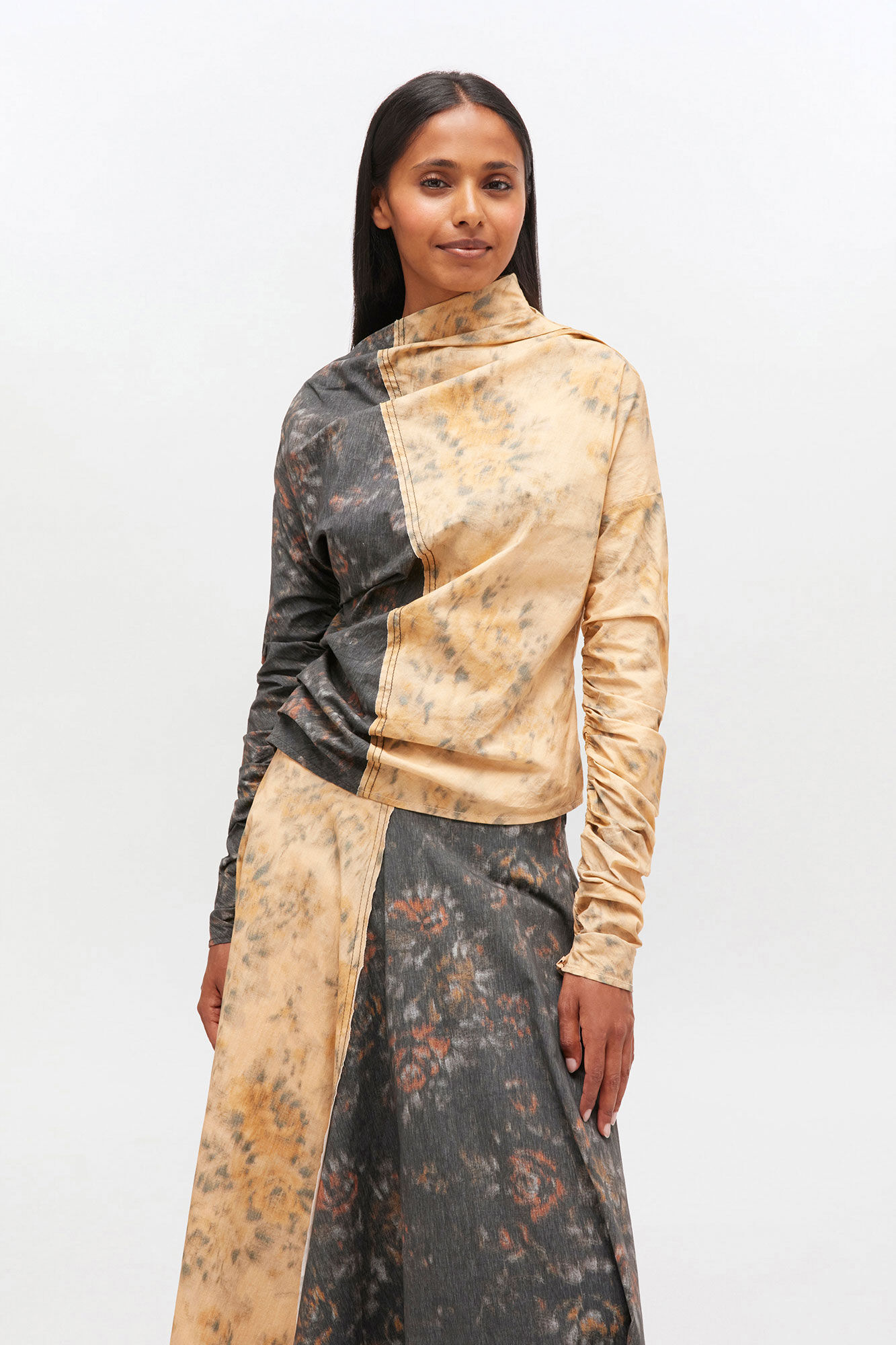 Svart og beige topp med rysjer, Elastane, in colour Multicolour - 1 - GANNI