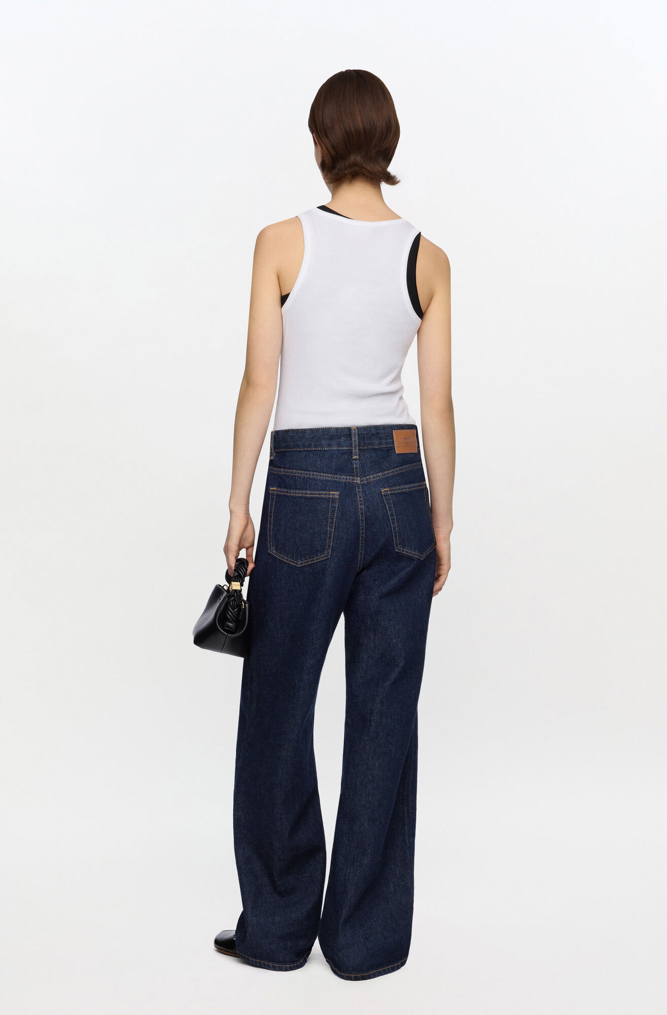 Izey Jeans in Dark Rinse Denim, Organic Cotton, in colour Rinse - 2 - GANNI