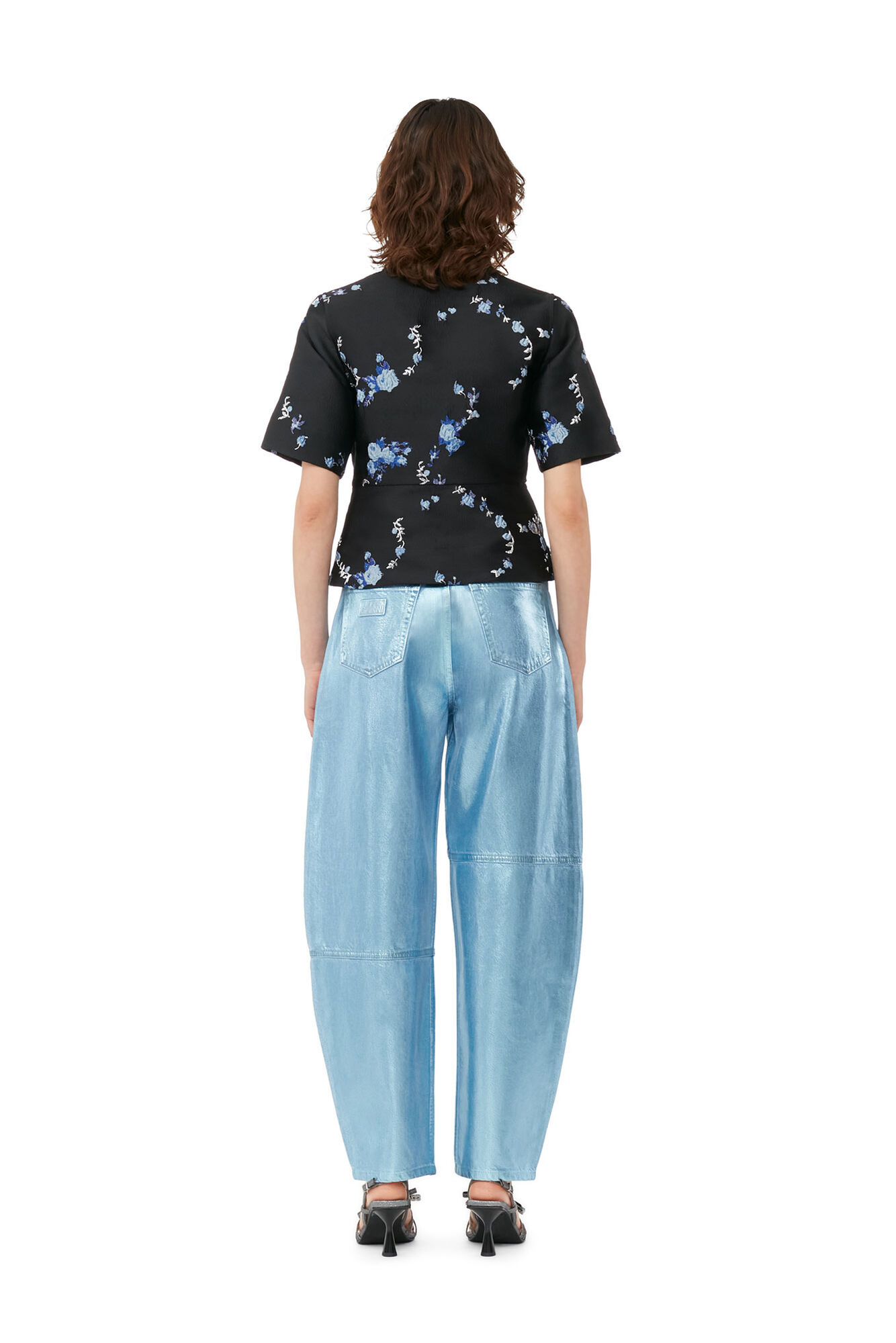 Svart V-ringad blus i 3D-jacquard, Polyamide, in colour Black - 2 - GANNI