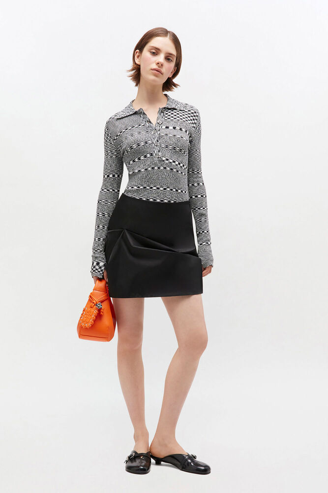 Svart minikjol i nylon, Black
