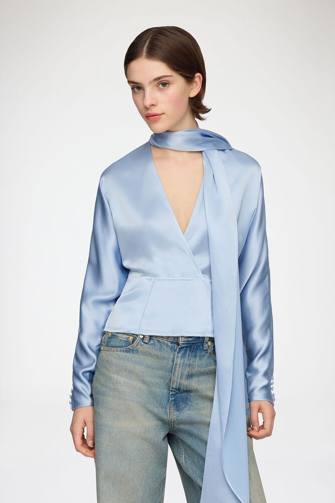 Blouse in Blue Satin, Soft Chambray