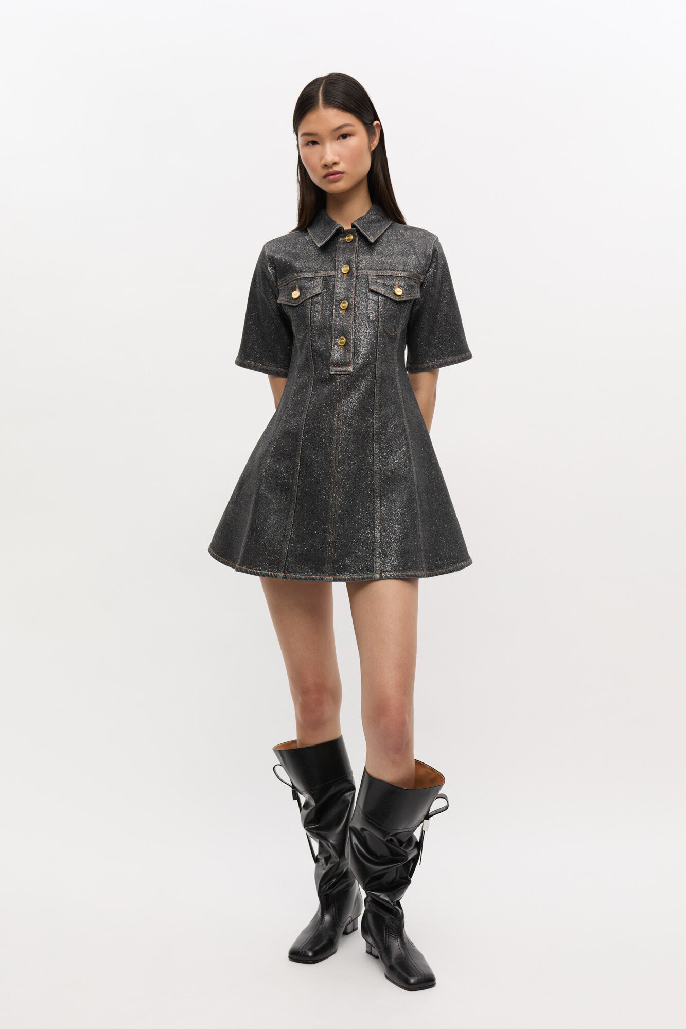Robe courte en denim à feuille scintillante, Cotton, in colour Washed Black/Black - 1 - GANNI