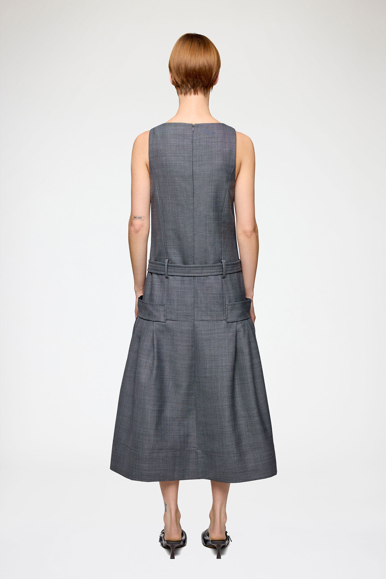 Dress in Grey Wool Melange, in colour Phantom - 2 - GANNI