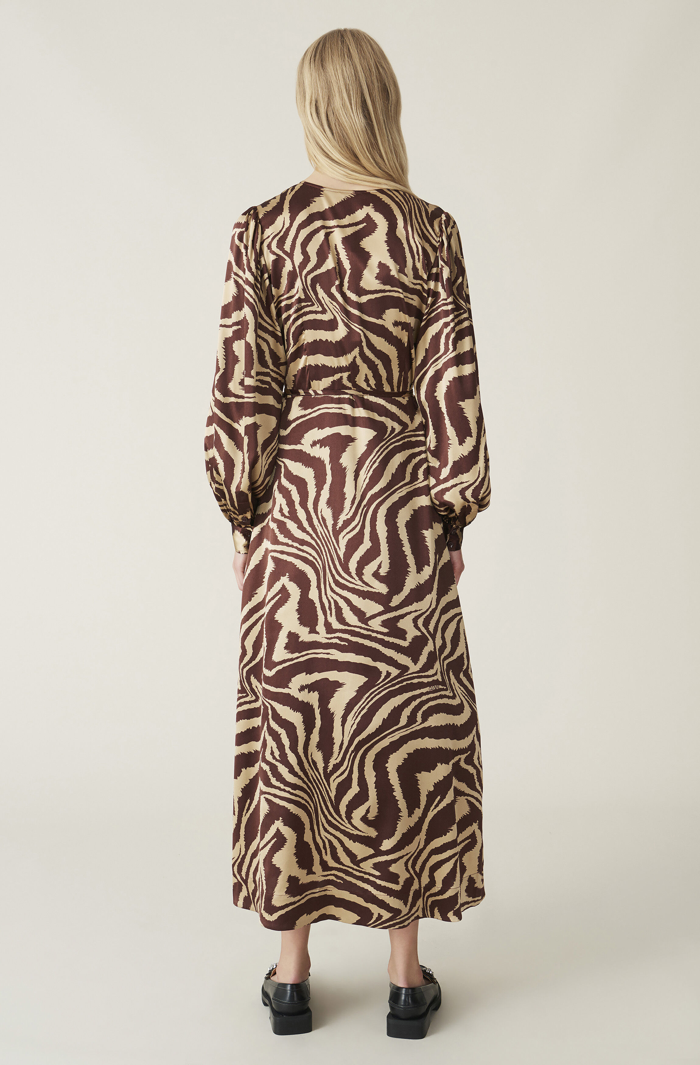 wrap dress stretch