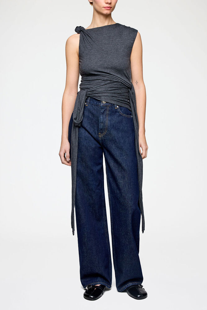 Top in Grey Jersey, Phantom