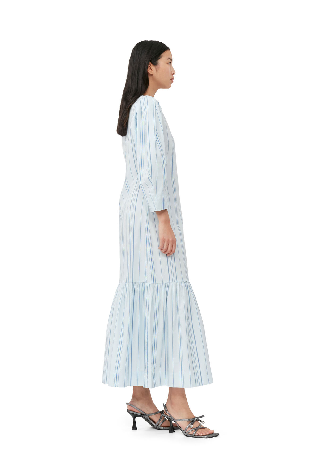 Gestreiftes Twill-Maxikleid mit V-Ausschnitt, Cotton, in colour Heather - 2 - GANNI