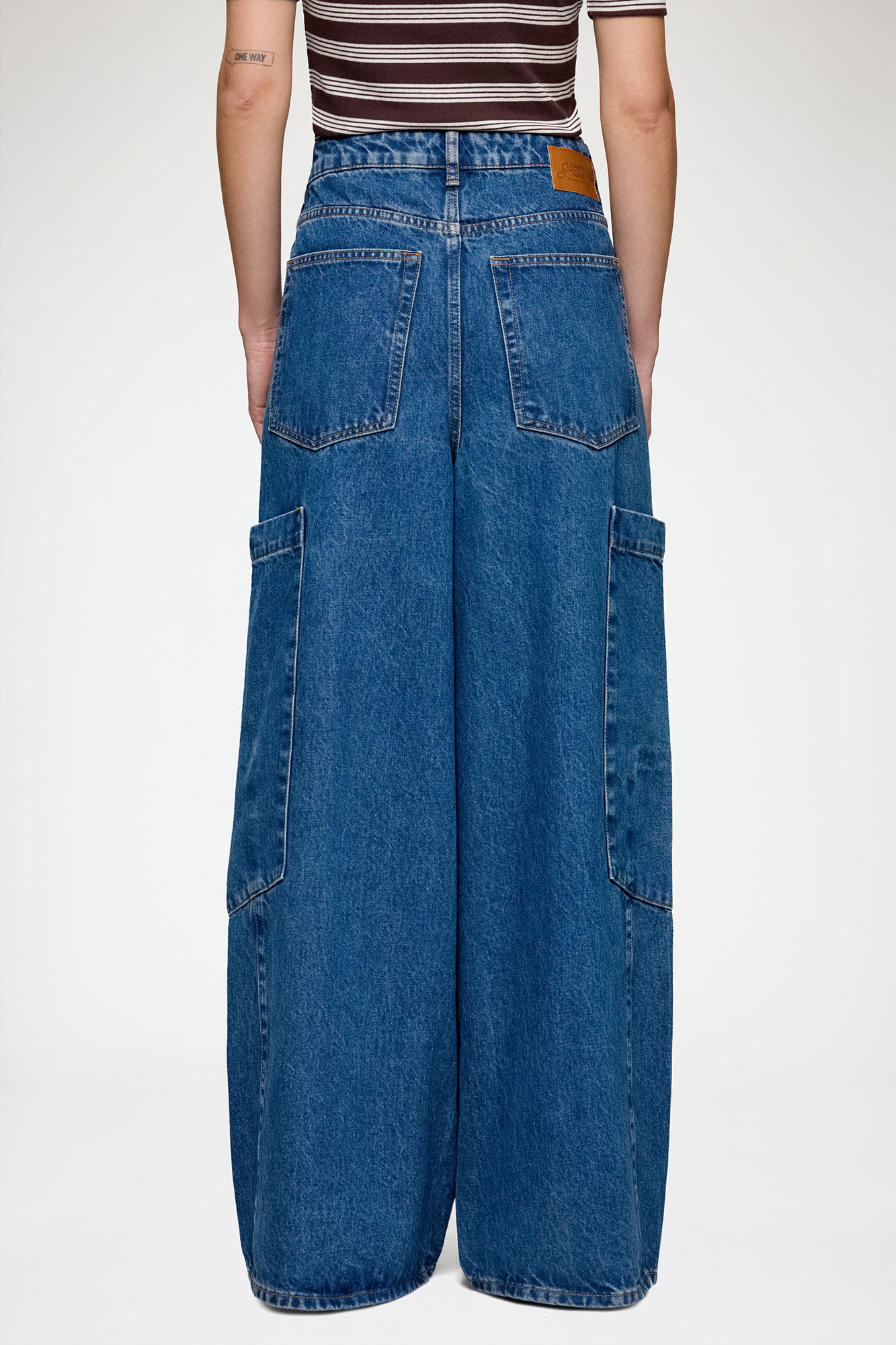 Baggy Wide Jeans in Rigid Denim, Organic Cotton, in colour Mid Blue Stone - 3 - GANNI