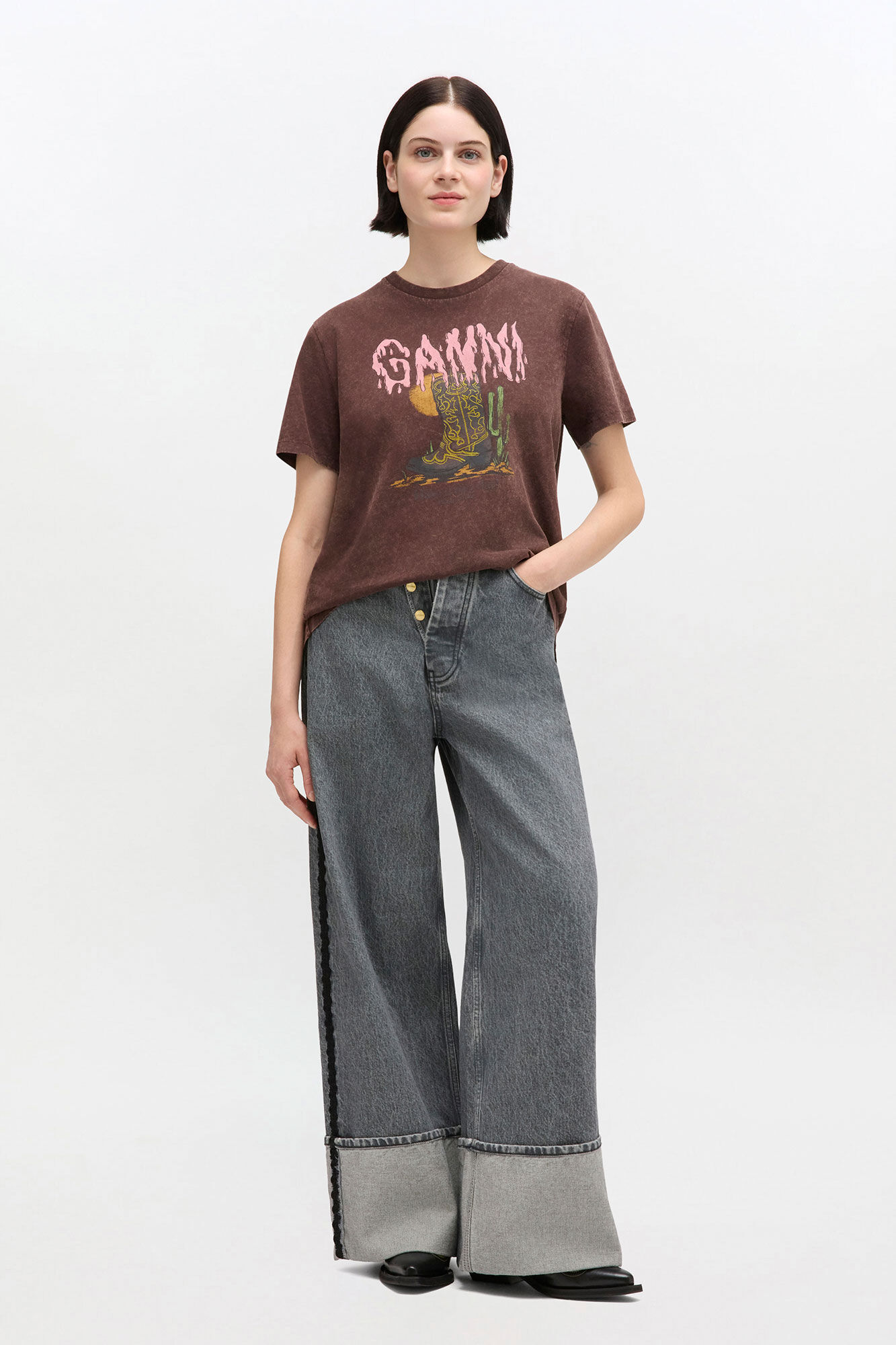 Vintagetvättad t-shirt, in colour Chocolate Plum - 2 - GANNI