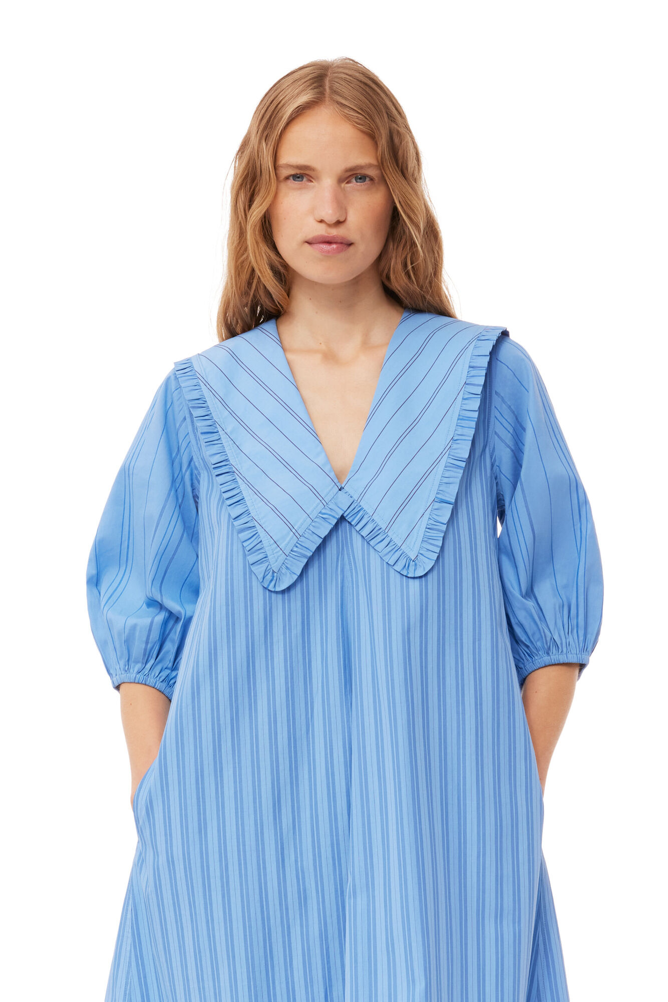 Re-cut Striped Cotton V-Neck Maxikjole, Cotton, in colour Silver Lake Blue - 4 - GANNI