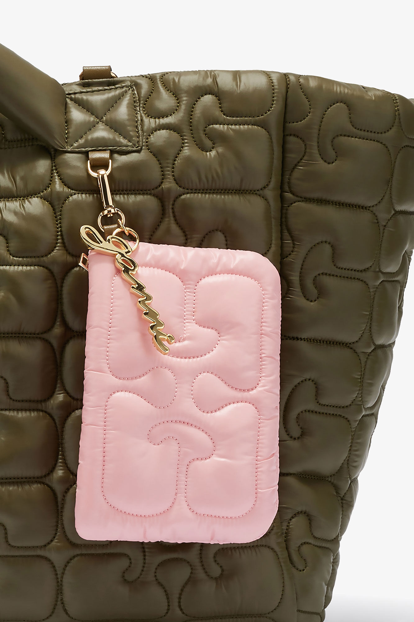 Quilted Re-Tech Pouch, in colour Chalk Pink - 3 - GANNI