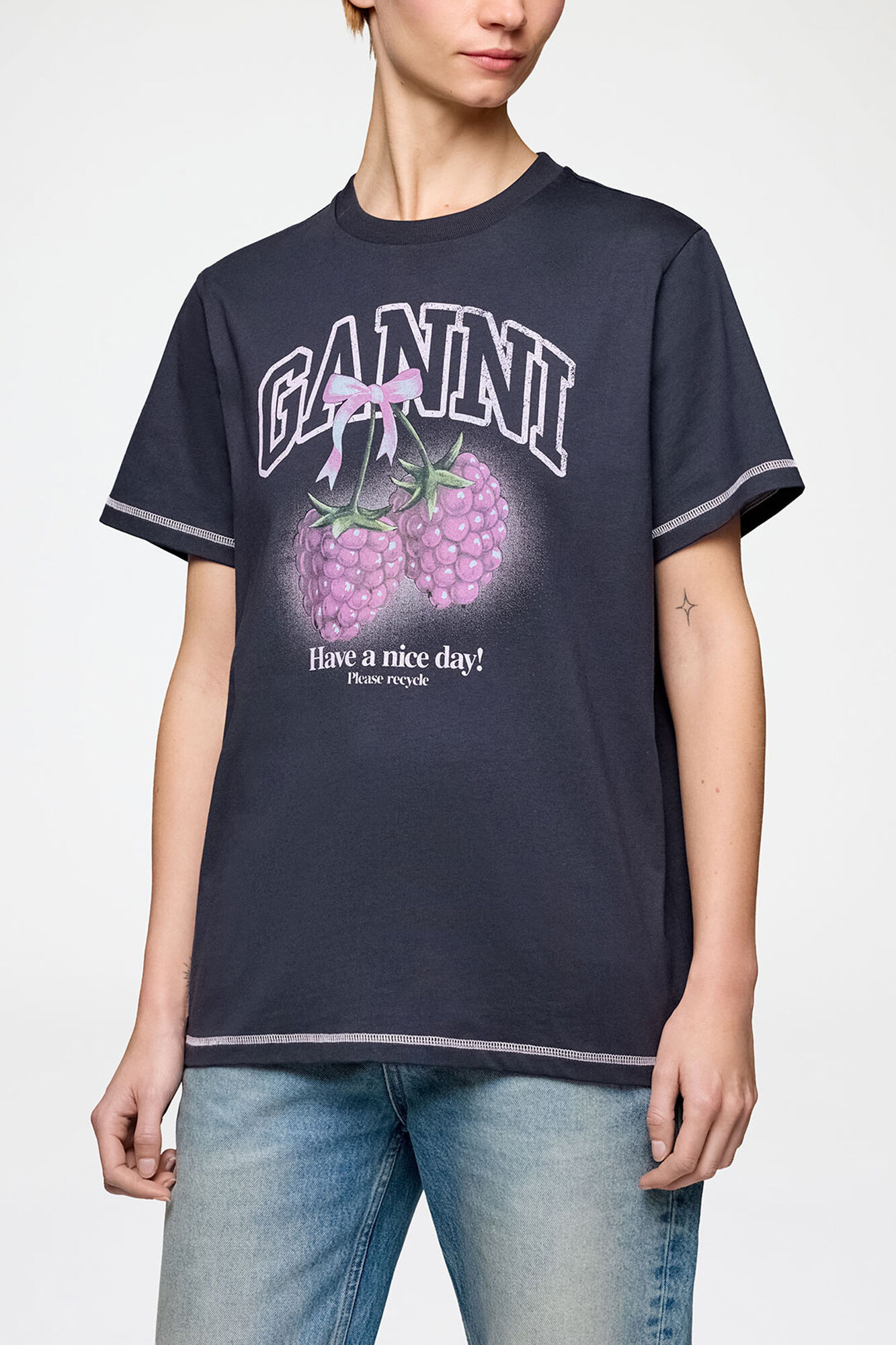 GANNI グレー 半袖Tシャツ ピンクロゴ ガニー GANNI GANNI 半袖 Tシャツ Basic Cotton Jersey T-shirt
