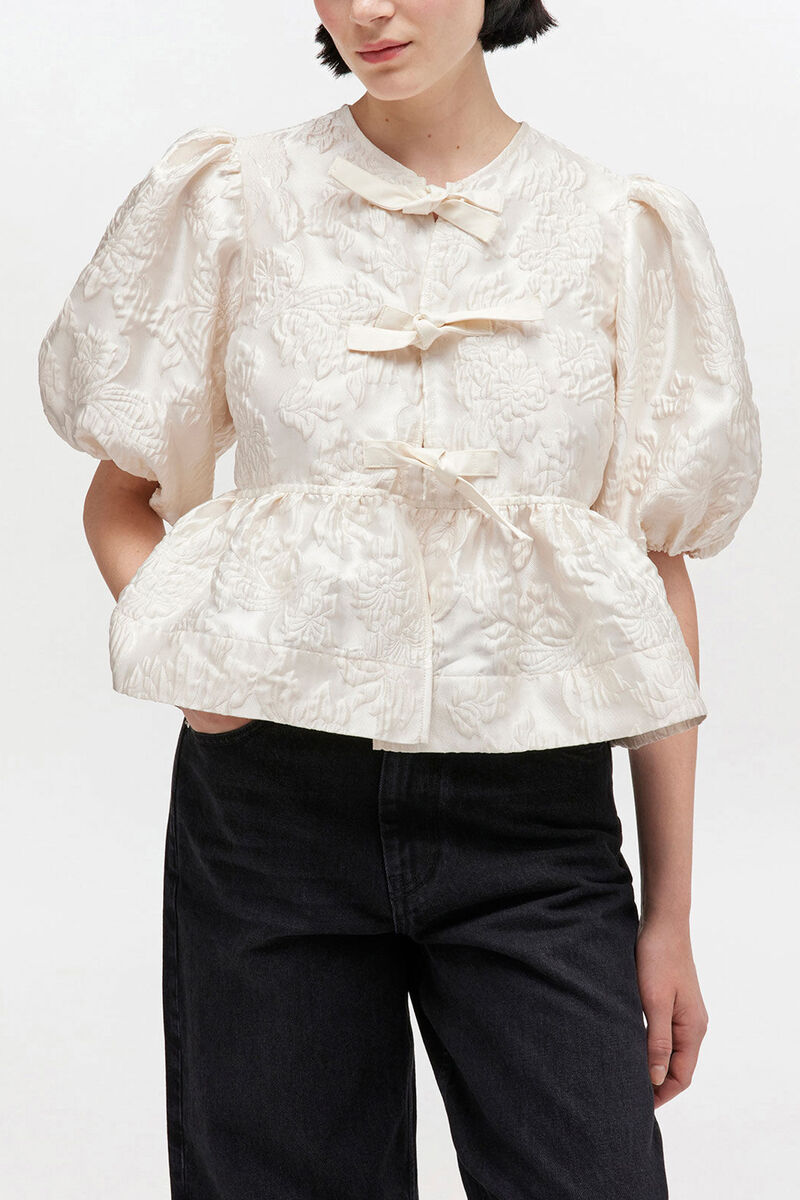 Satinbluse mit Peplum und Bindeband, Recycled Polyester, in colour Egret - 1 - GANNI