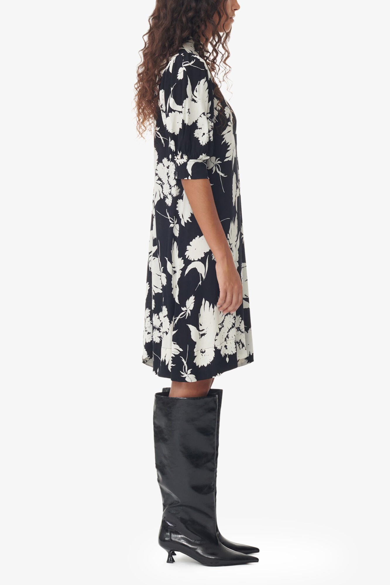 Printed Crepe Mini Dress, LENZING&trade; ECOVERO&trade;, in colour Black - 3 - GANNI