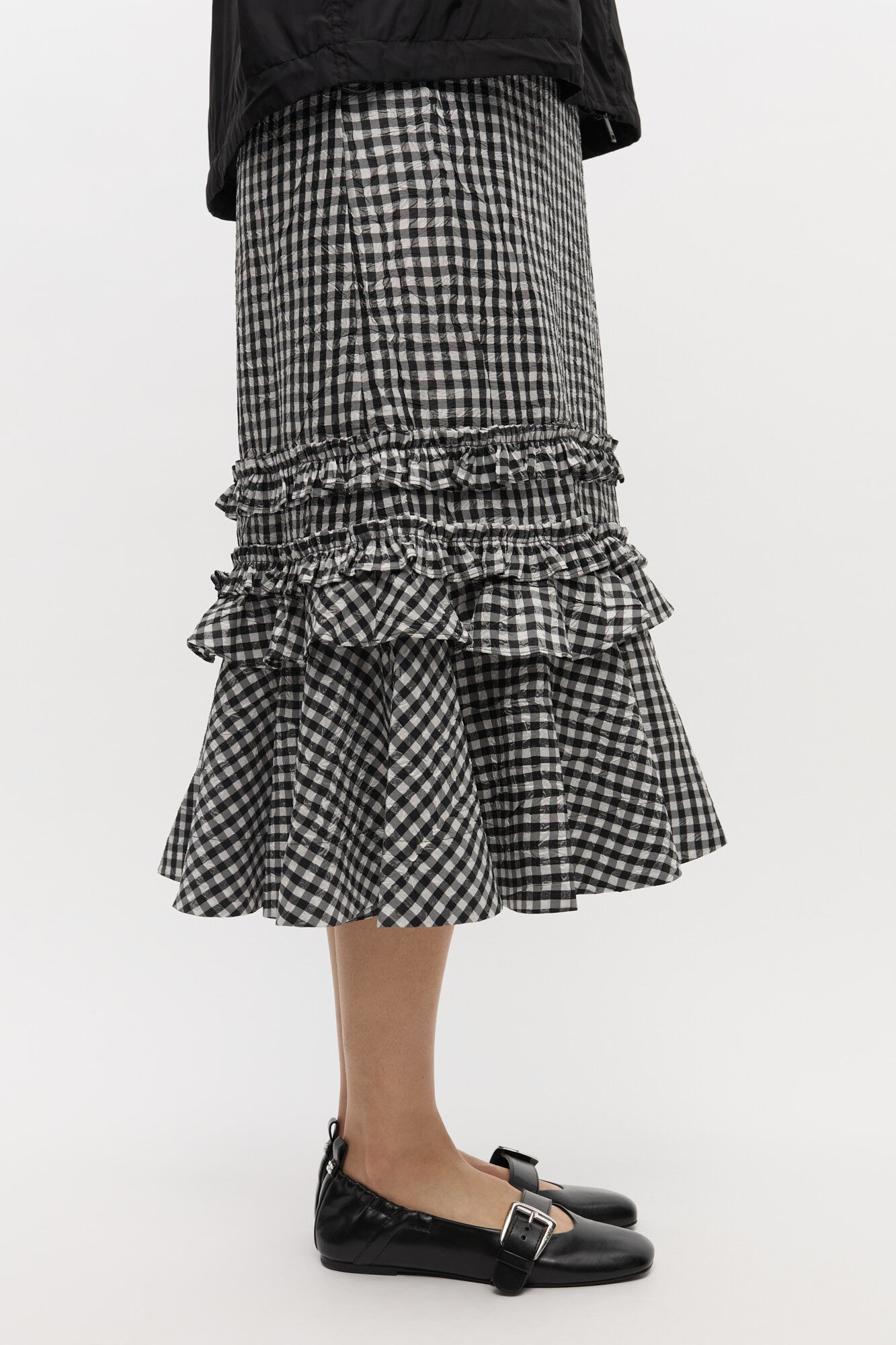 Schwarze Ballerinas mit Schnallenriemen, Cotton, in colour Black - 2 - GANNI