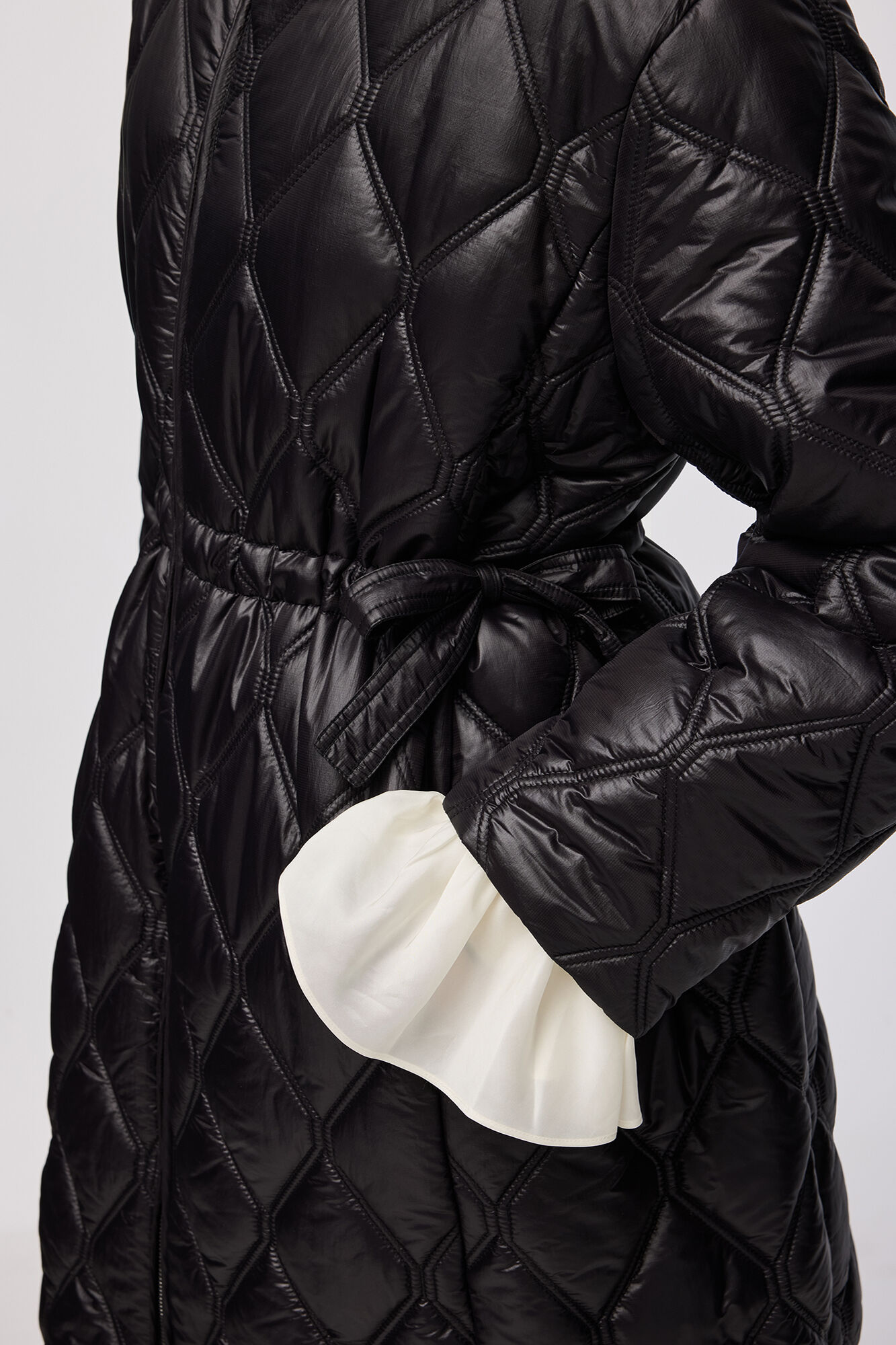 Steppmantel in Schwarz, Recycled Polyamide, in colour Black - 2 - GANNI