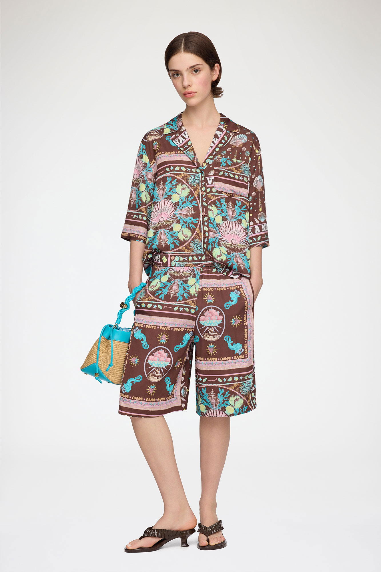 プリンテッドツイル シャツ, Viscose, in colour Chicory Coffee - 2 - GANNI