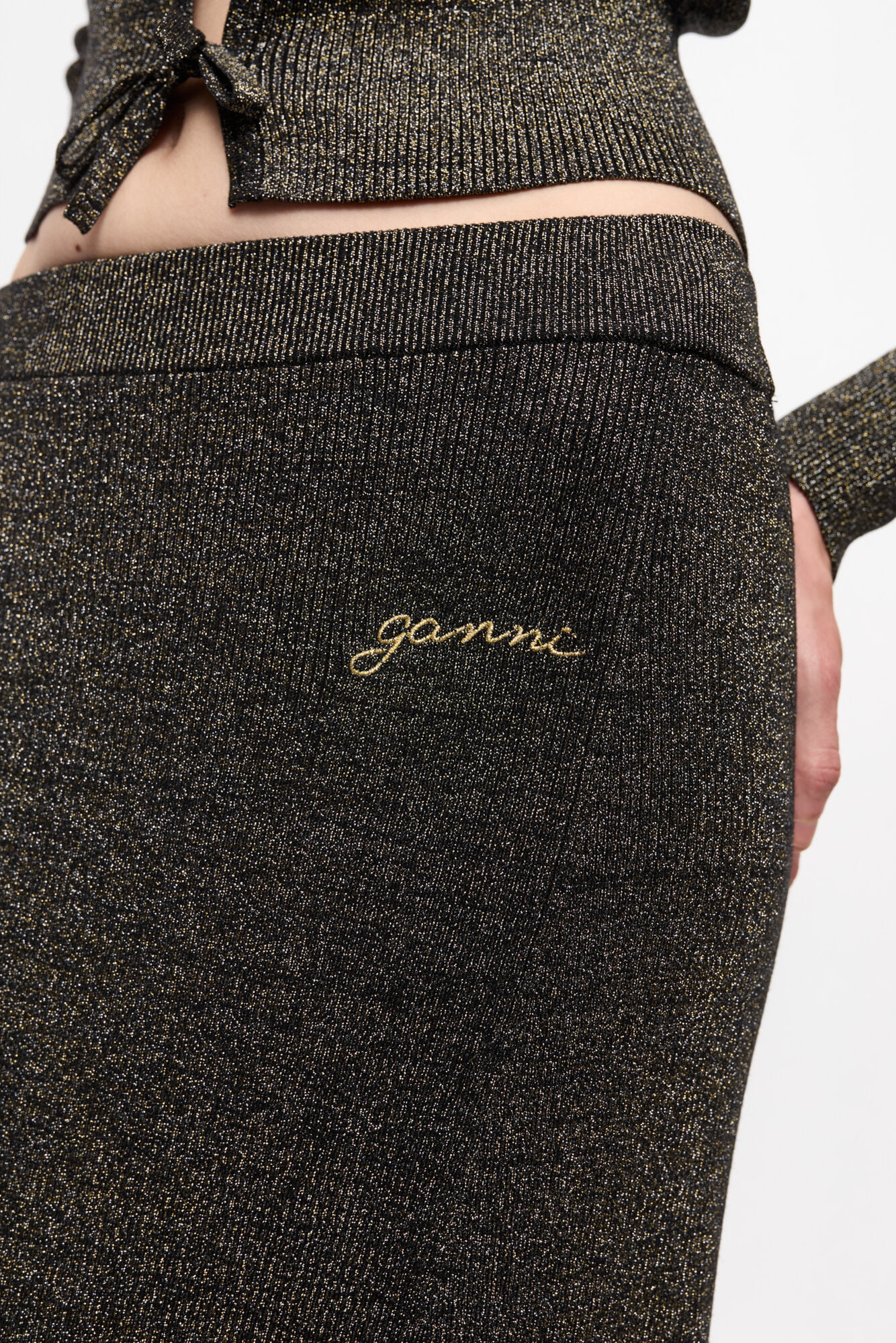 Black and Gold Sparkle Rib Maxirock, Elastane, in colour Multicolour - 4 - GANNI