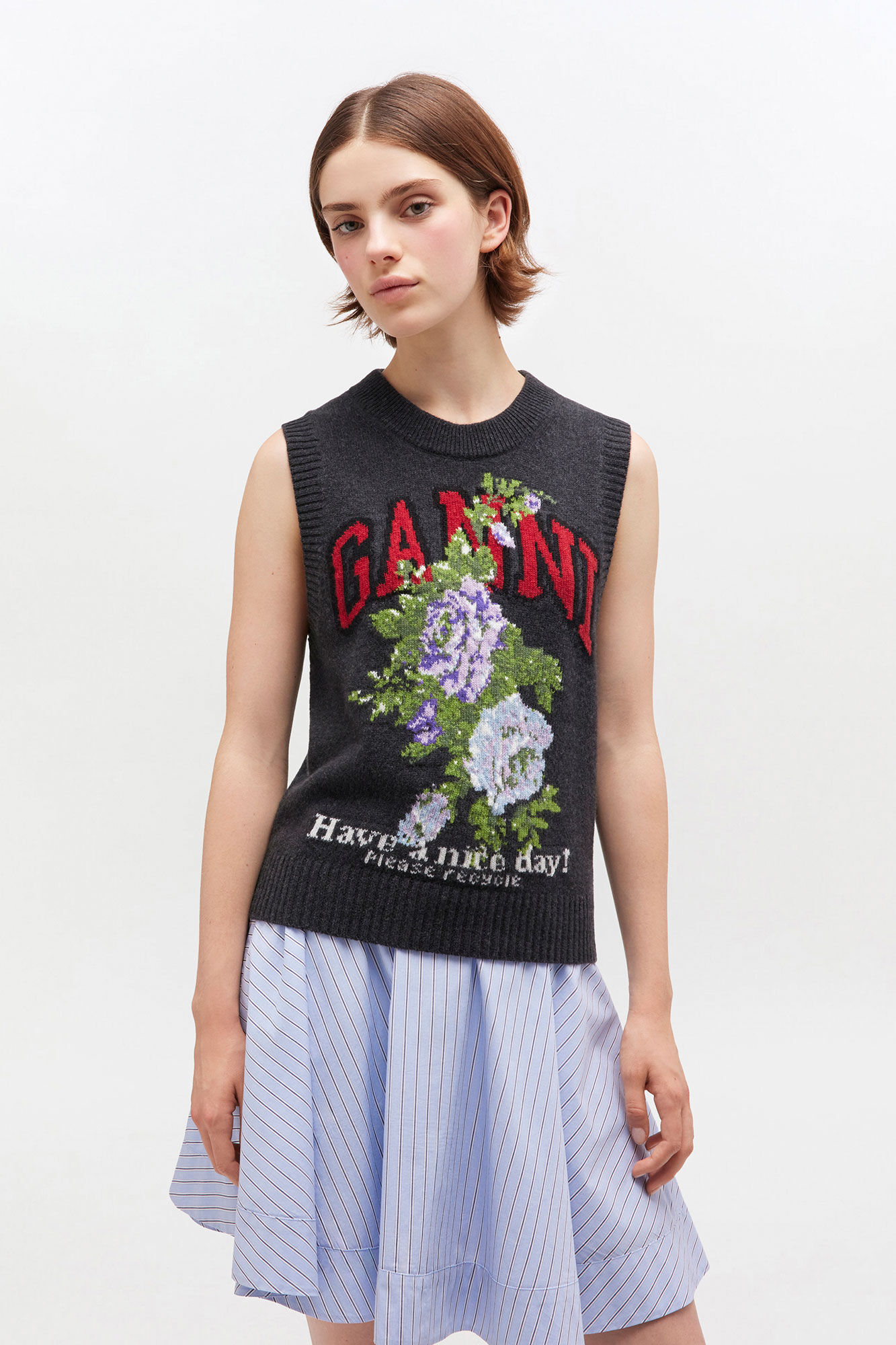 Dunkelgrau Wollweste mit Rosenprint, Recycled Polyamide, in colour Phantom - 1 - GANNI