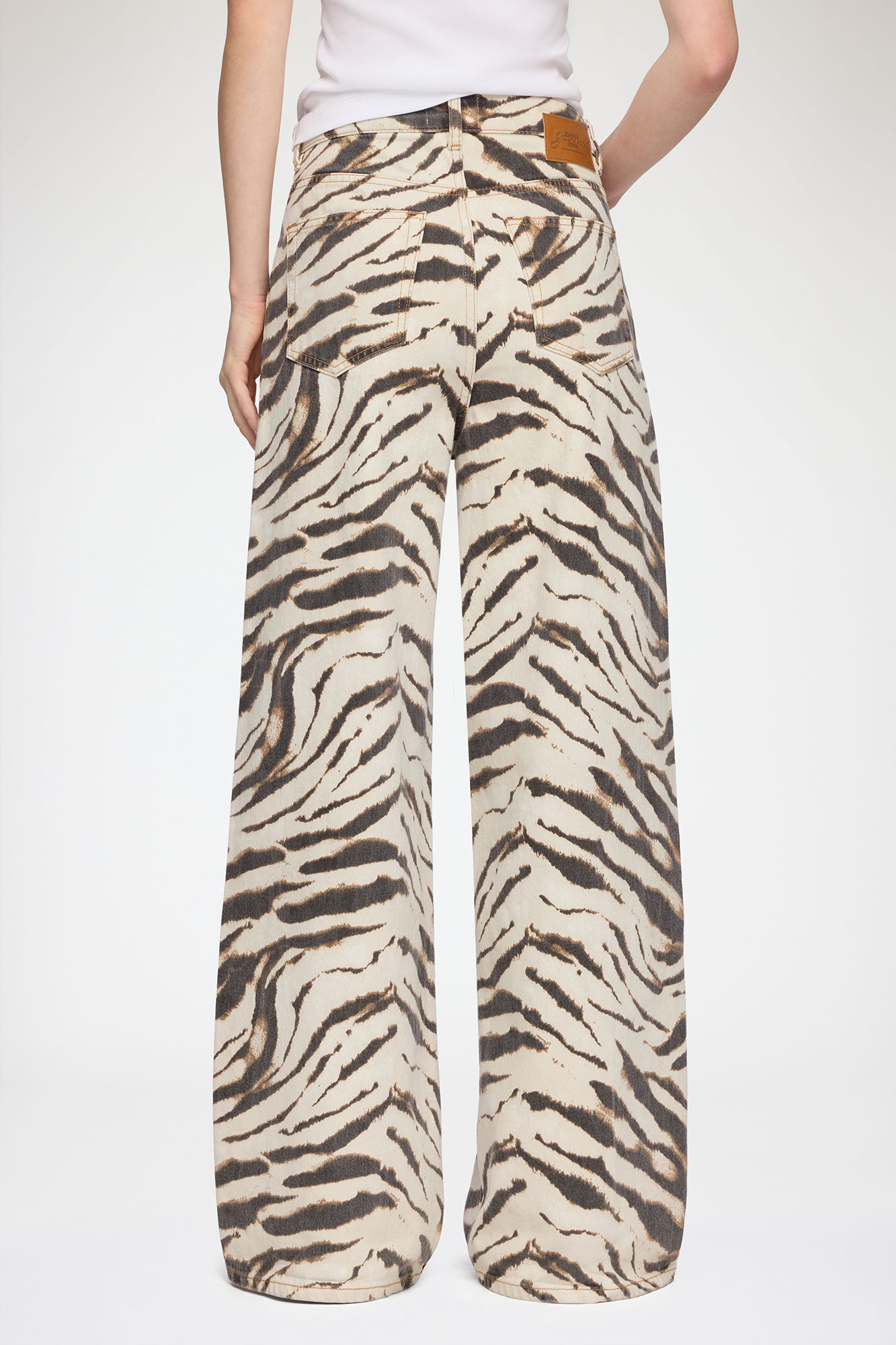 Lari Wide Jeans in Zebra Denim | GANNI US