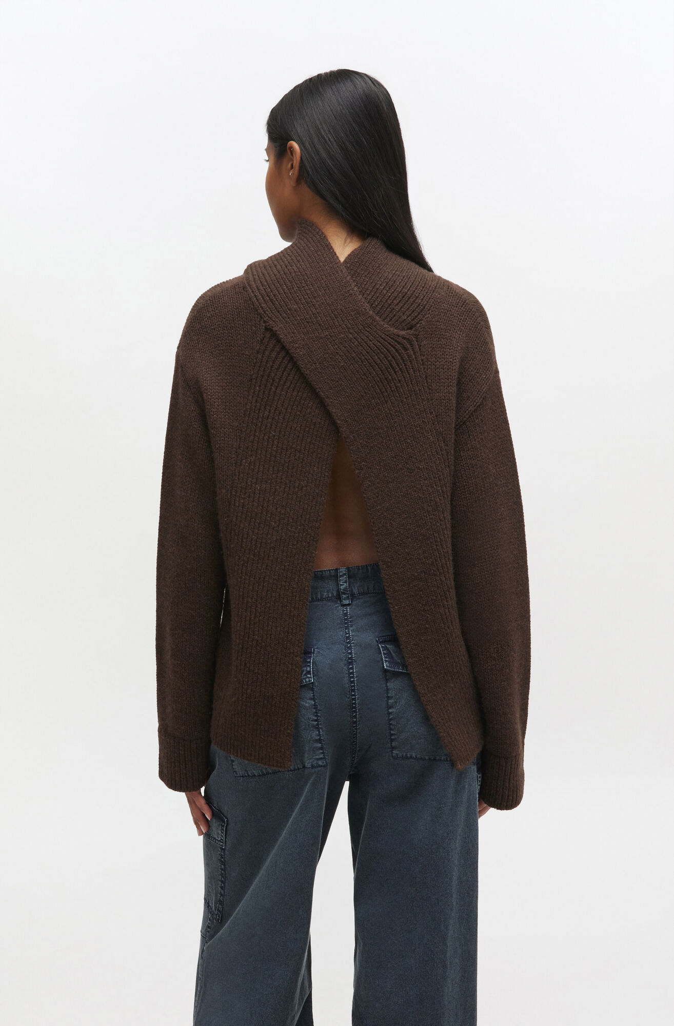 Brauner Pullover mit offenem R&uuml;cken, Wool, in colour Shaved Chocolate - 3 - GANNI