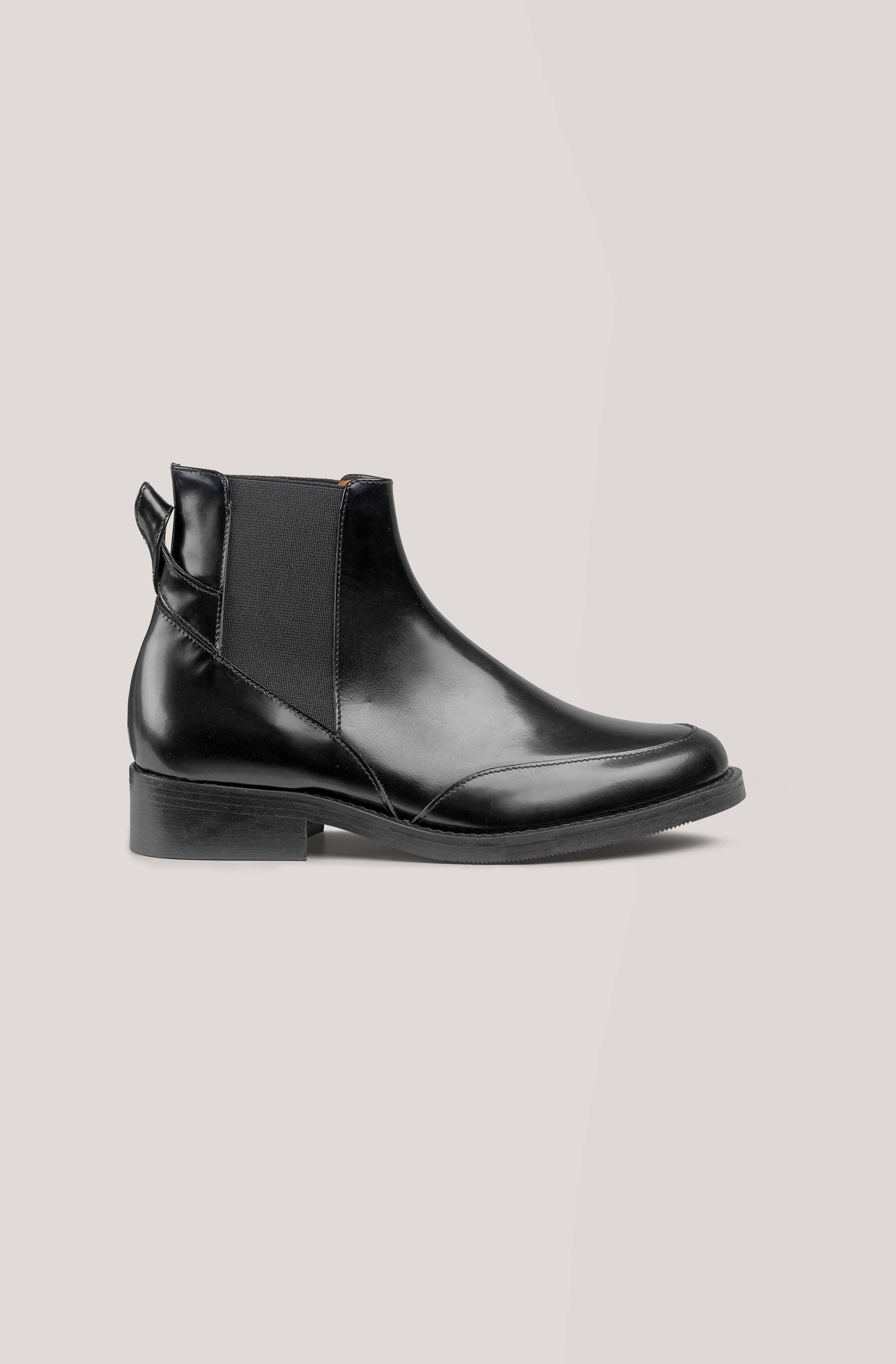 ganni black boots