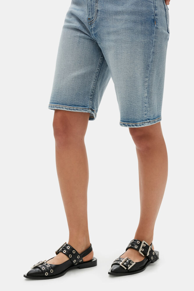 Mattes Ballerinas mit breiter Gürtelschnalle, Black