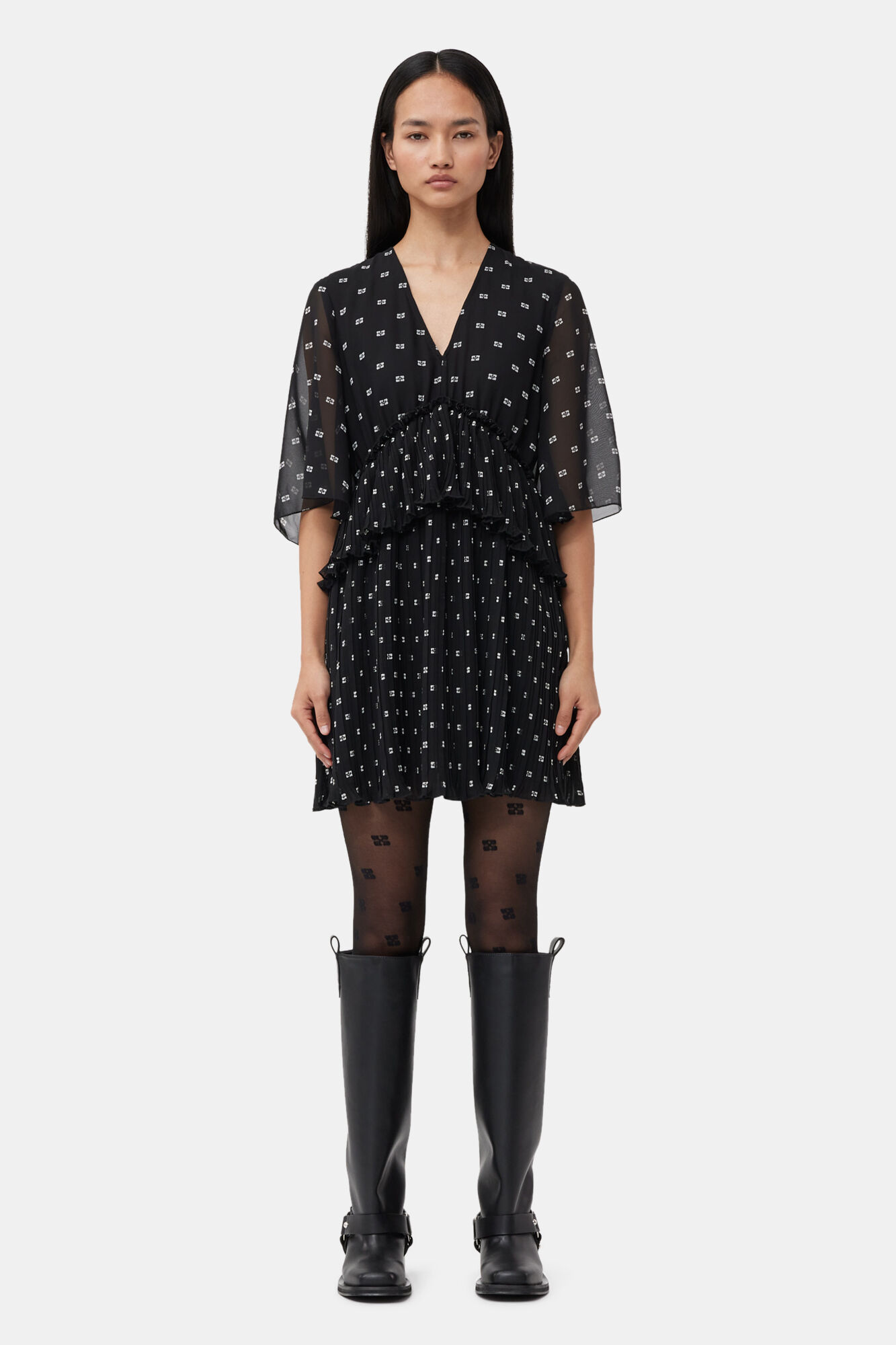 Black Pleated Georgette V-neck Flounce Minikjole, Recycled Polyester, in colour Black - 1 - GANNI