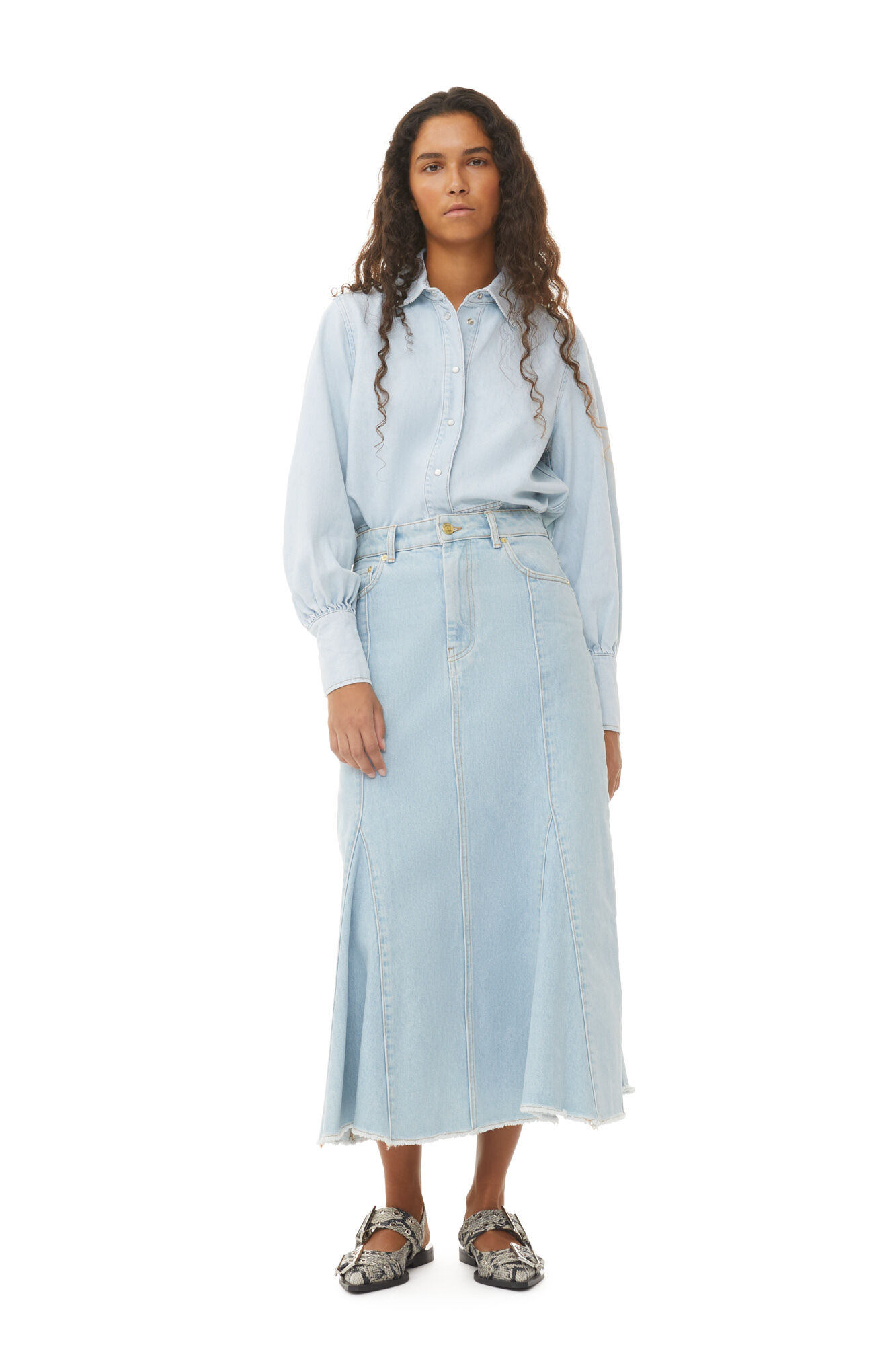 Future Denim Shirt, Organic Cotton, in colour Light Blue Vintage - 2 - GANNI
