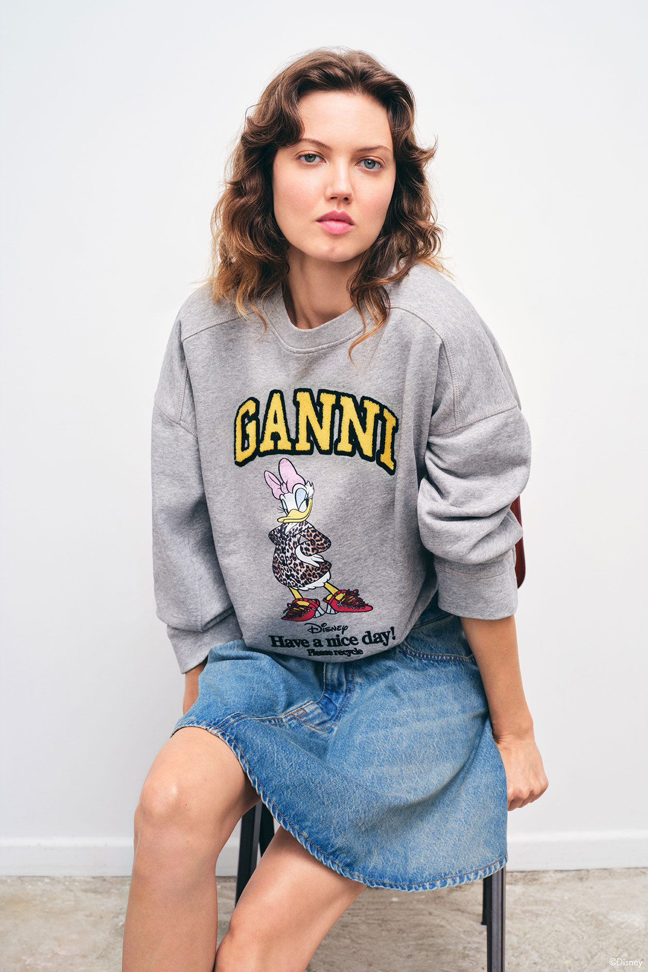 Paloma Daisy Duck Grey Sweatshirt | GANNI ES