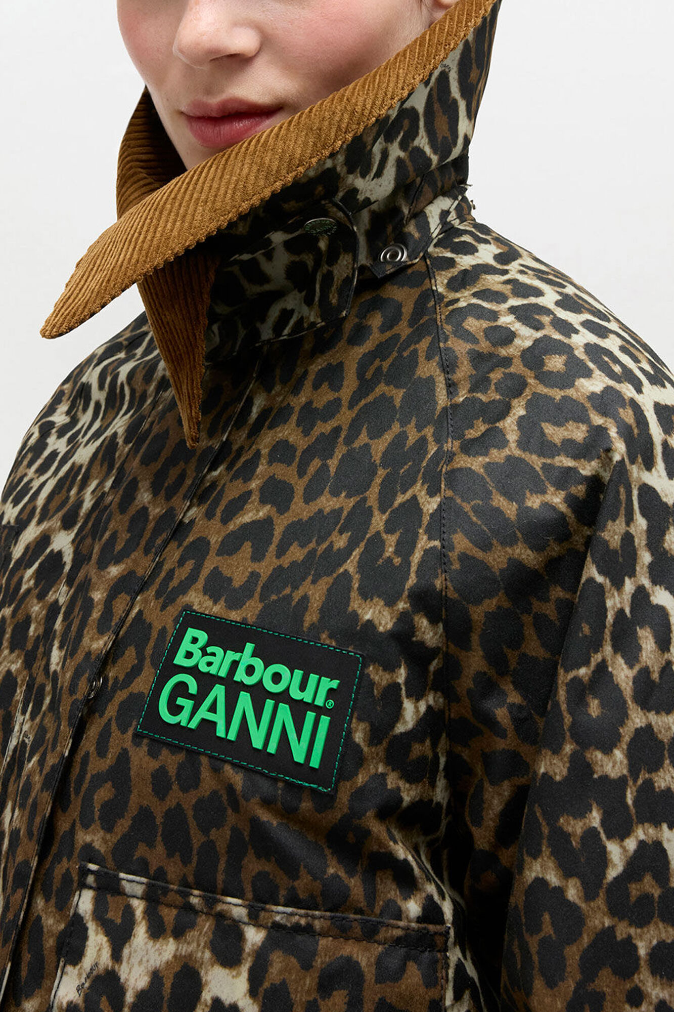 GANNI コットンリネンレオパードジャケット Leopard レオパード柄のショート丈ワックス加工ジャケット | GANNI