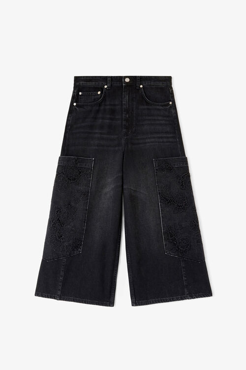 Cropped Cargo Jeans in Black Denim, Black Washed