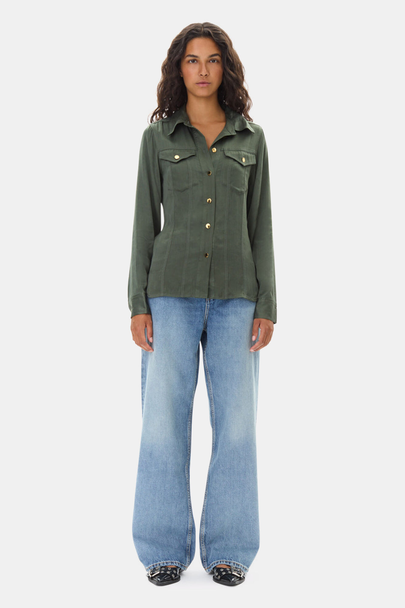 Green Washed Satin Hemd, Cupro, in colour Climbing Ivy - 1 - GANNI