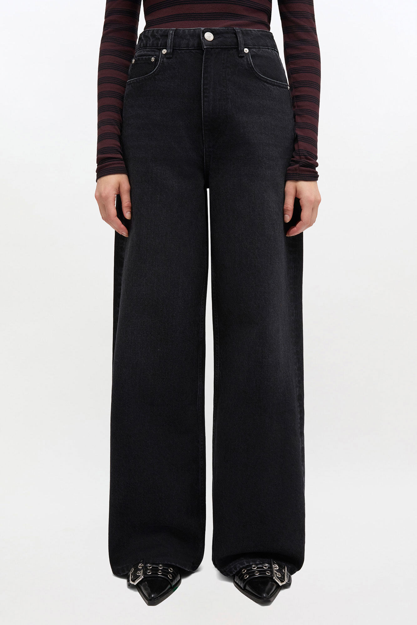 Black Lari Jeans, Organic Cotton, in colour Black Washed - 1 - GANNI