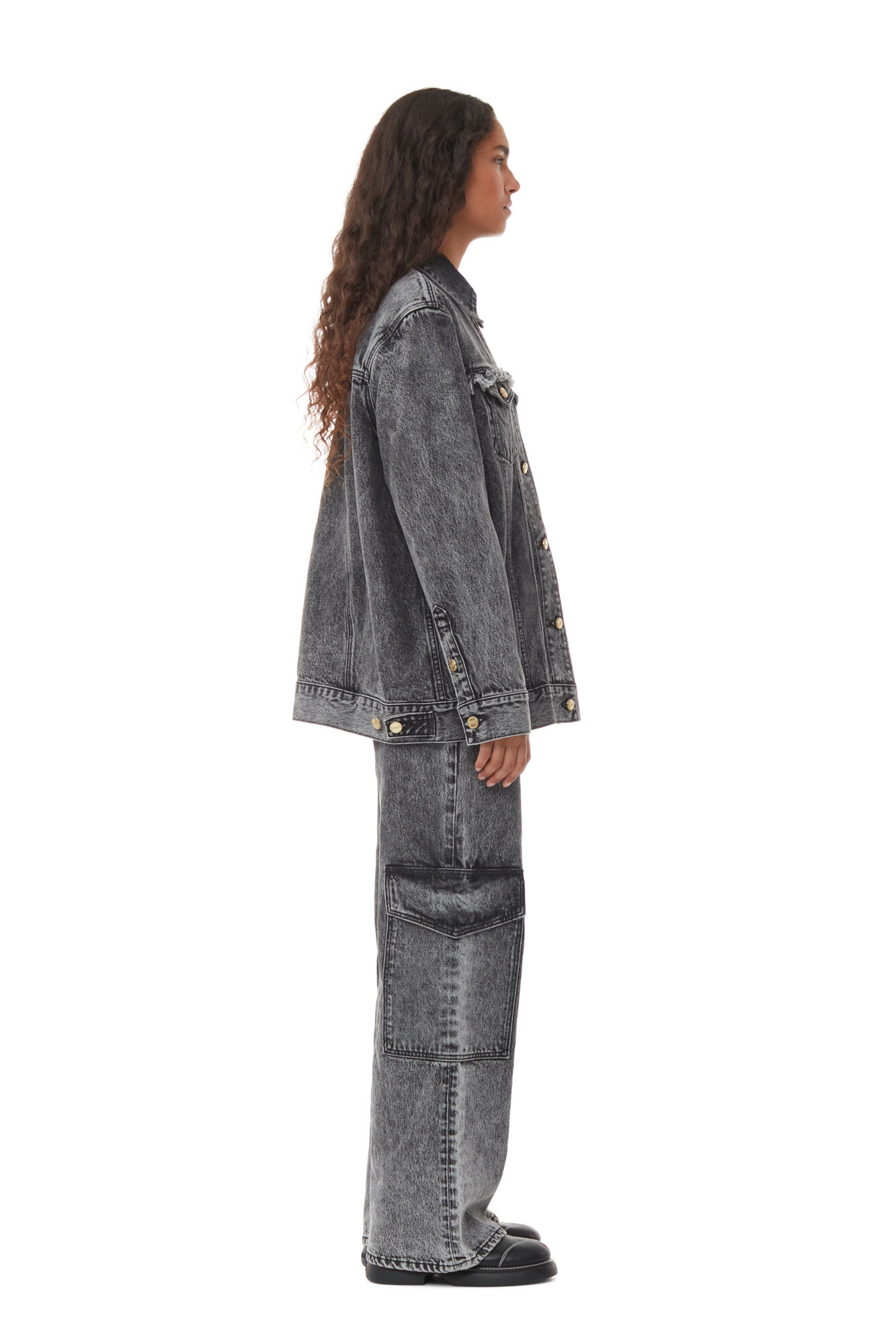 Snow Washed Oversized Denim Jakke, Cotton, in colour Black Washed - 3 - GANNI